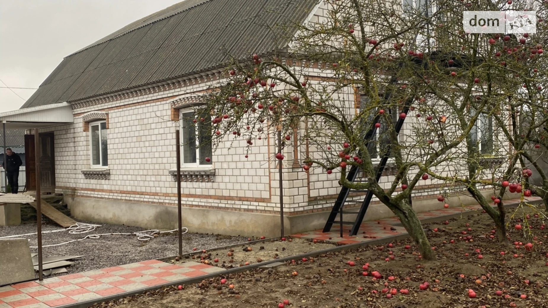 Продается одноэтажный дом 130 кв. м с баней/сауной, цена: 70000 $ - фото 2