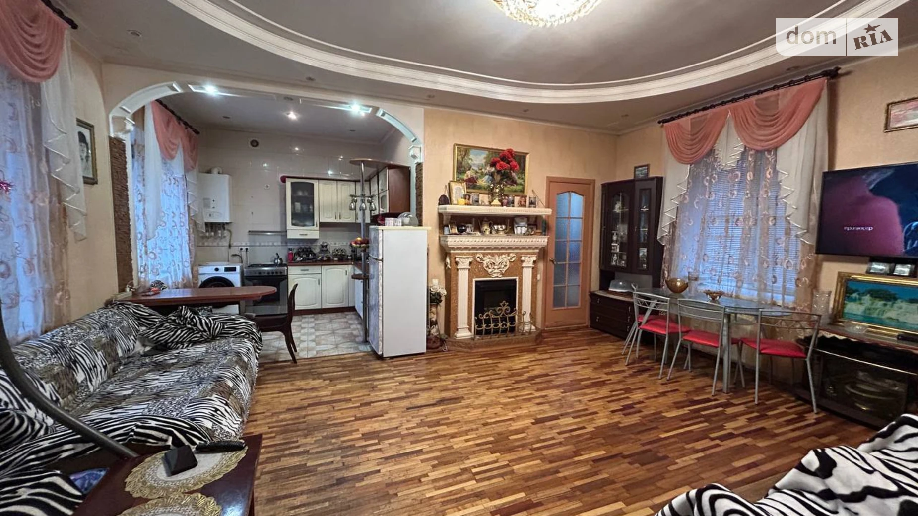 Продается дом на 3 этажа 202 кв. м с участком, цена: 129999 $ - фото 4