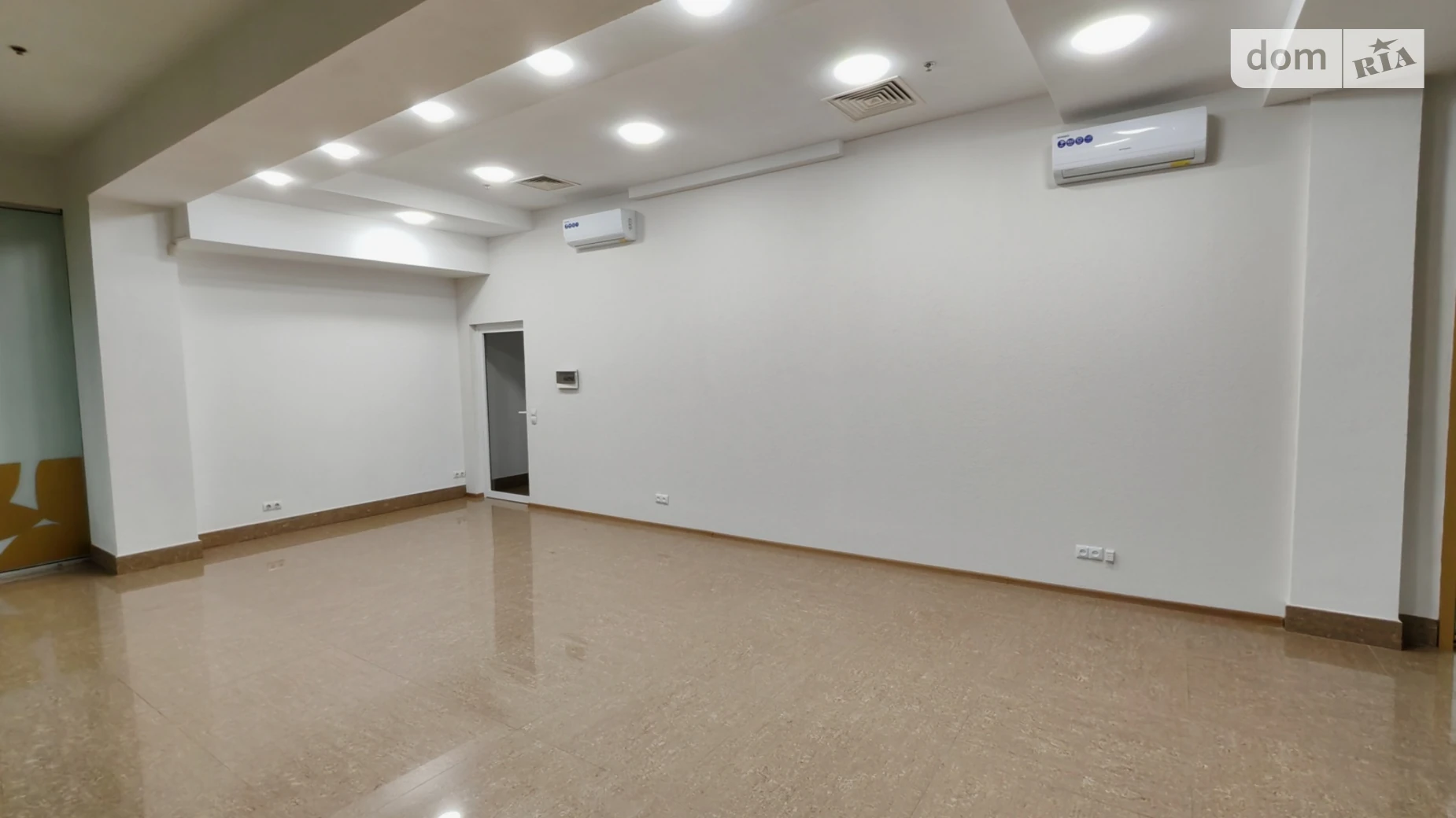 Сдается в аренду офис 60 кв. м в бизнес-центре, цена: 37200 грн - фото 5