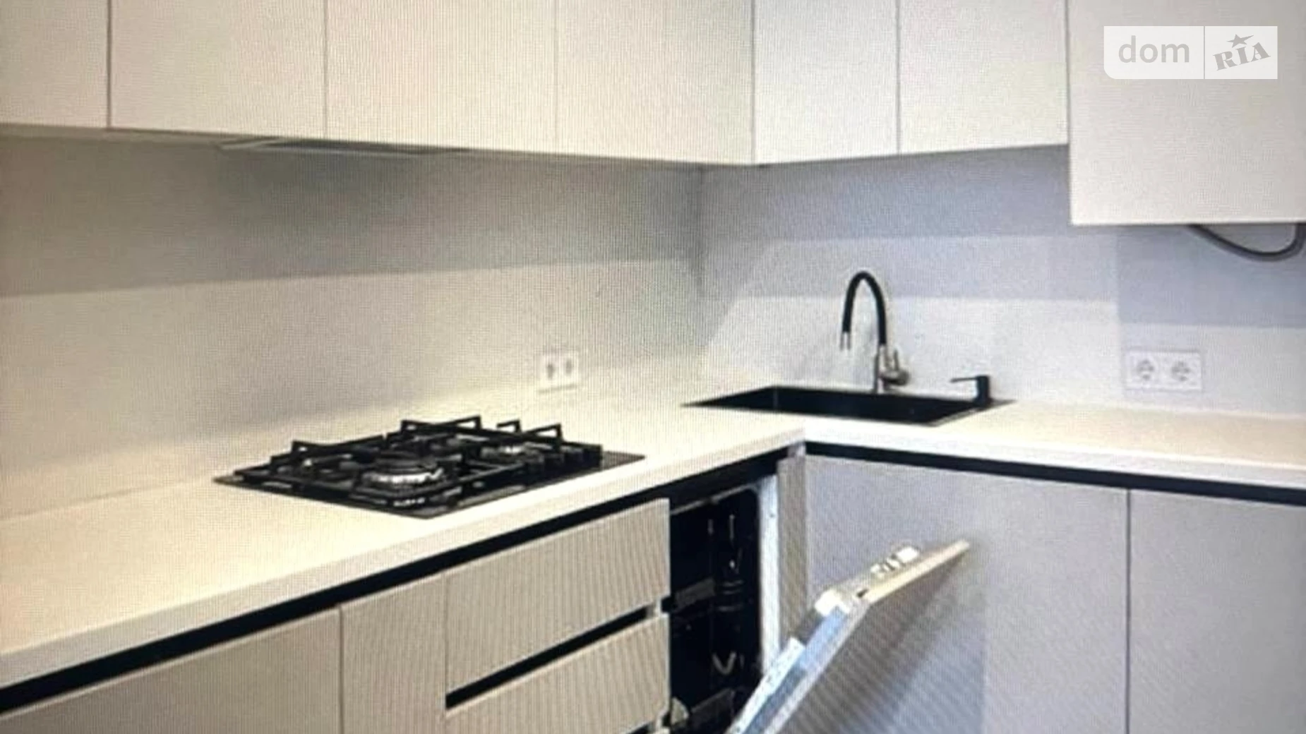 Сдается в аренду 1-комнатная квартира 46 кв. м в Львове, ул. Стрыйская, 121 - фото 4