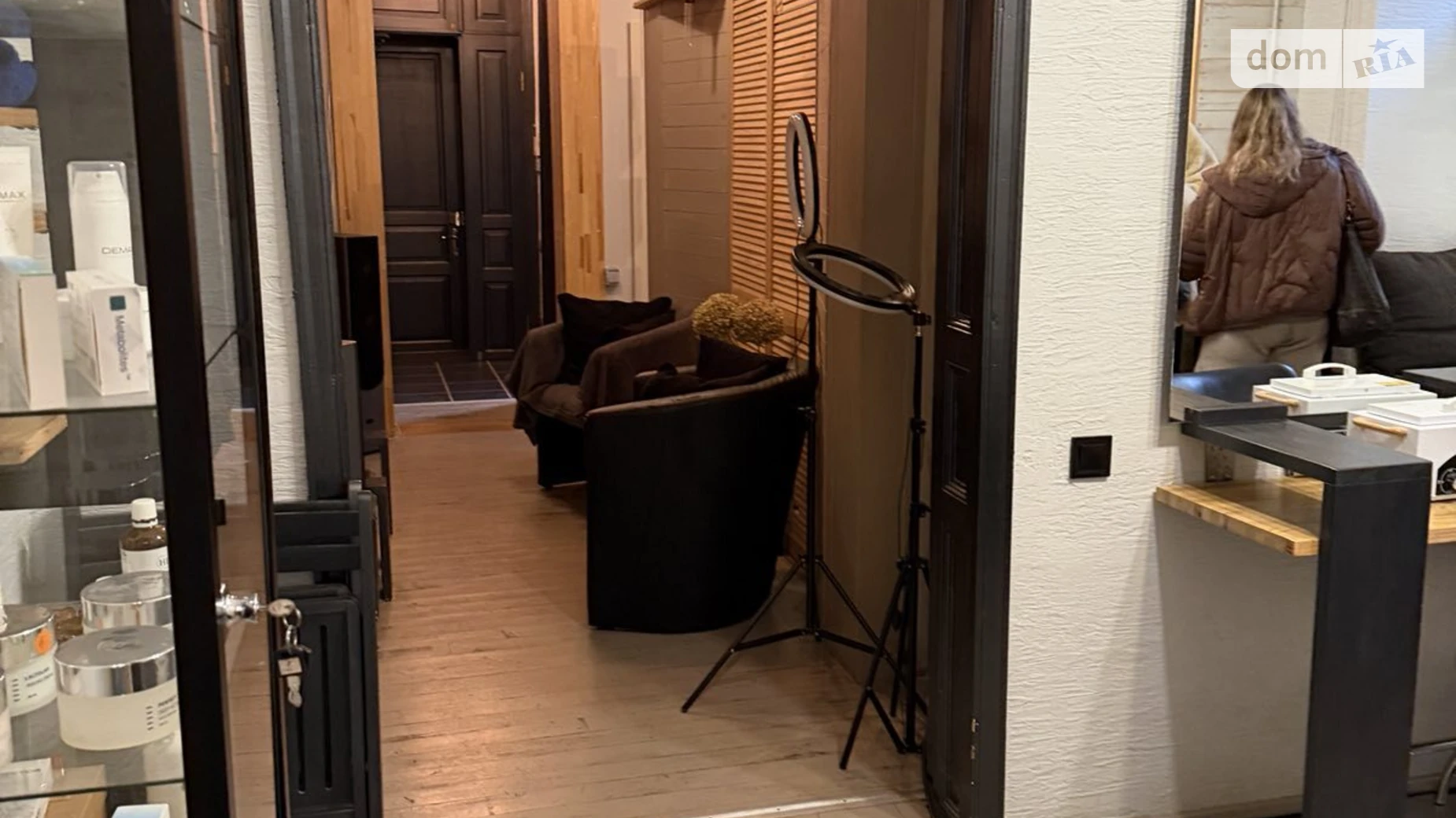 Продается офис 53 кв. м в бизнес-центре, цена: 60000 $ - фото 4