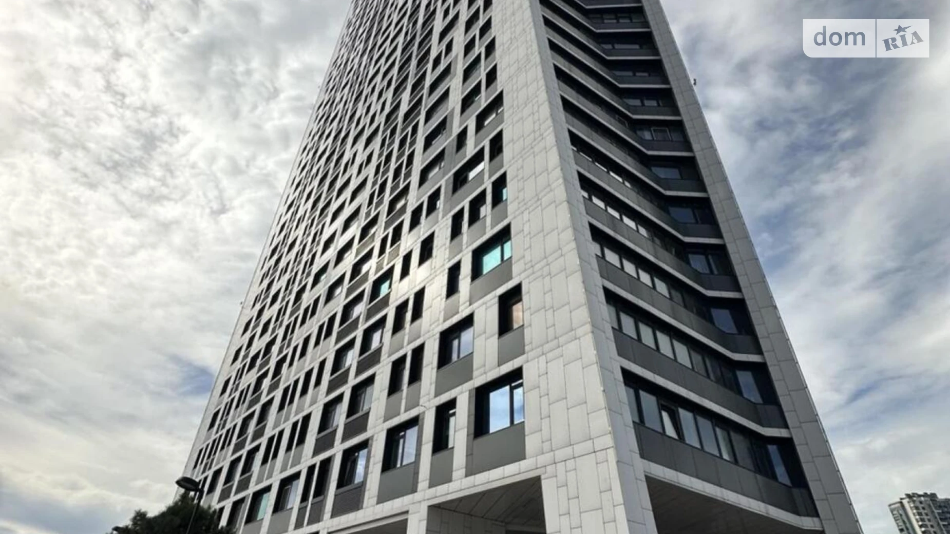 Продается офис 145.2 кв. м в бизнес-центре, цена: 375000 $ - фото 3