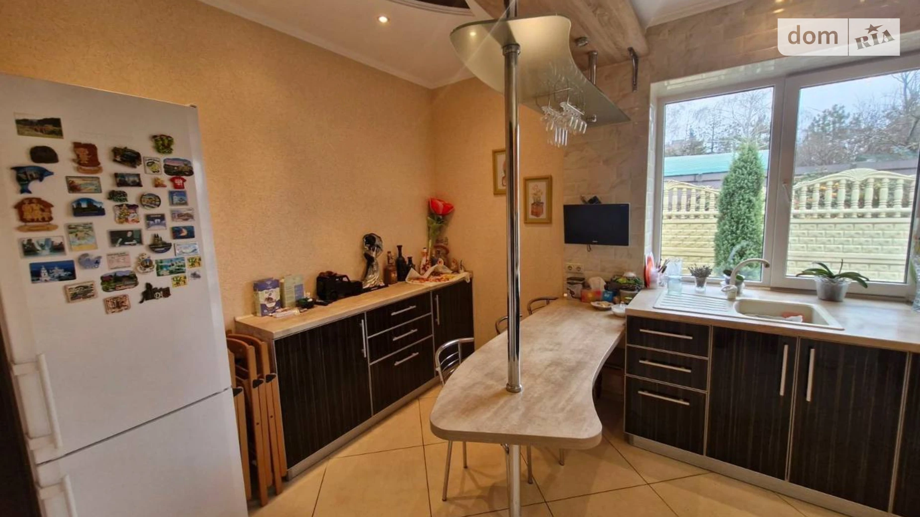 Продается дом на 2 этажа 150 кв. м с балконом, цена: 155000 $ - фото 2