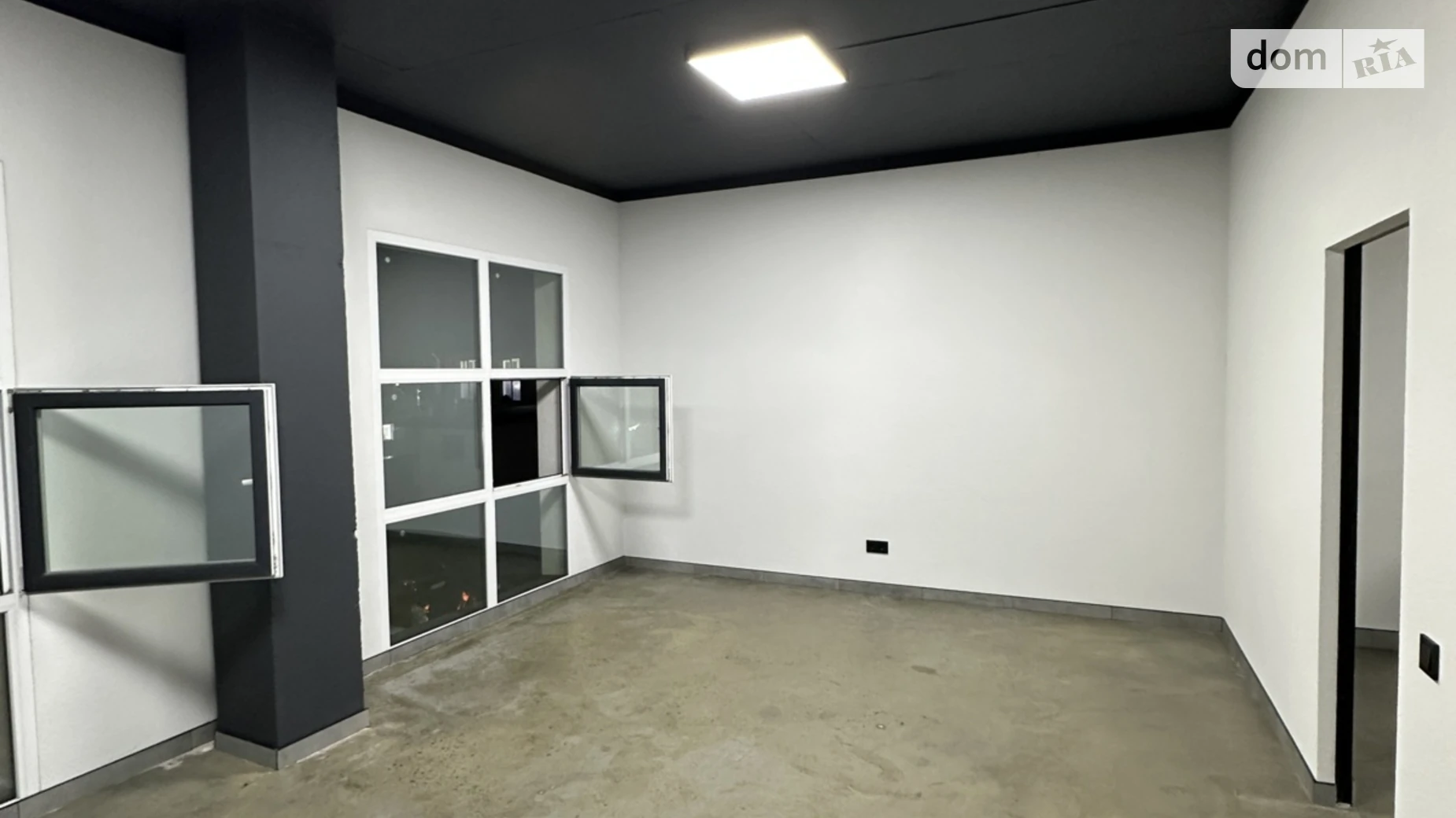 Сдается в аренду офис 156.7 кв. м в бизнес-центре, цена: 35258 грн - фото 4