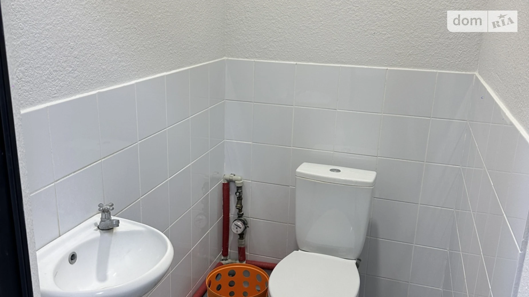 Сдается в аренду офис 156.7 кв. м в бизнес-центре, цена: 35258 грн - фото 5