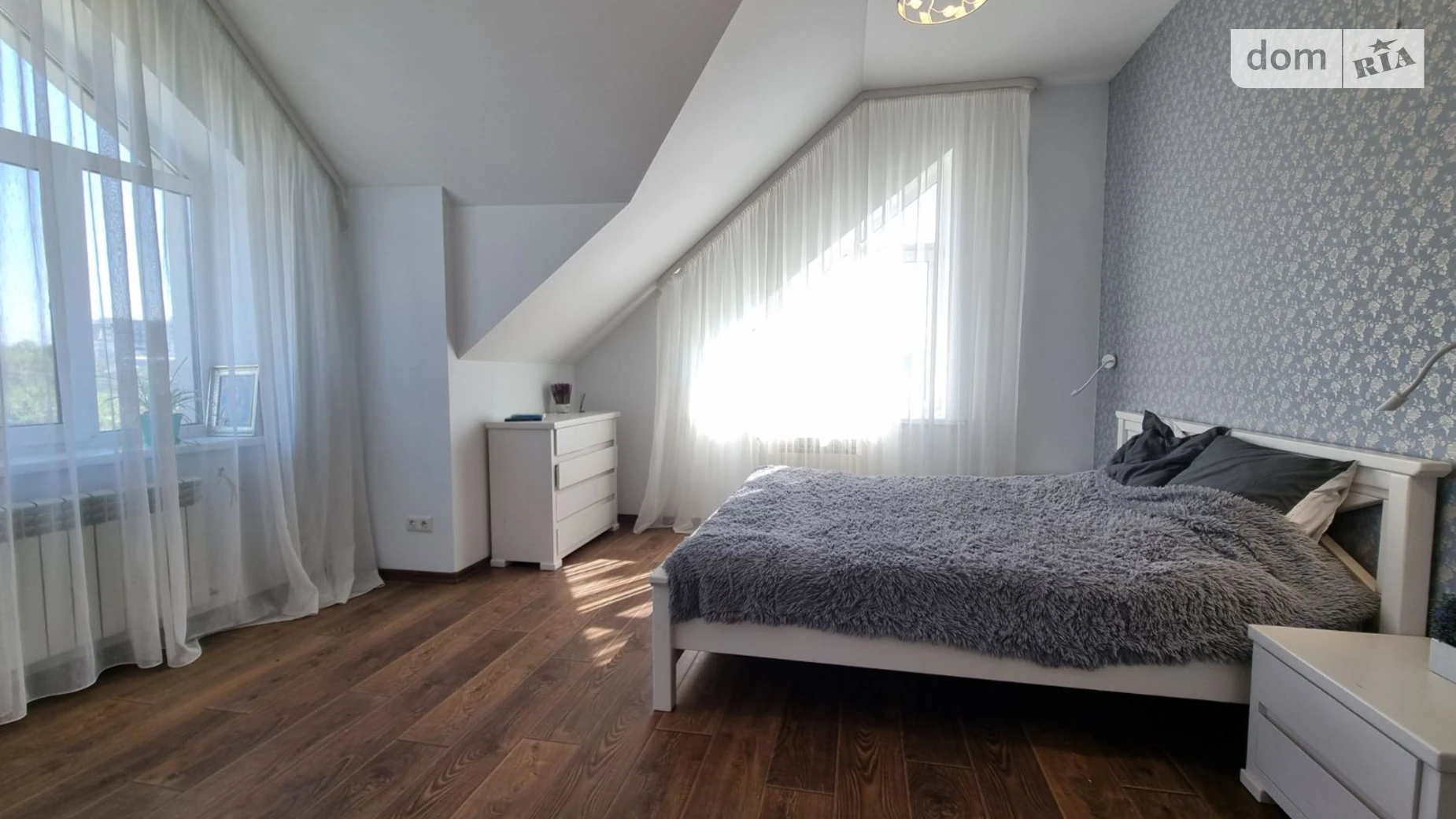 Сдается в аренду дом на 2 этажа 140 кв. м с гаражом, цена: 1300 $ - фото 4