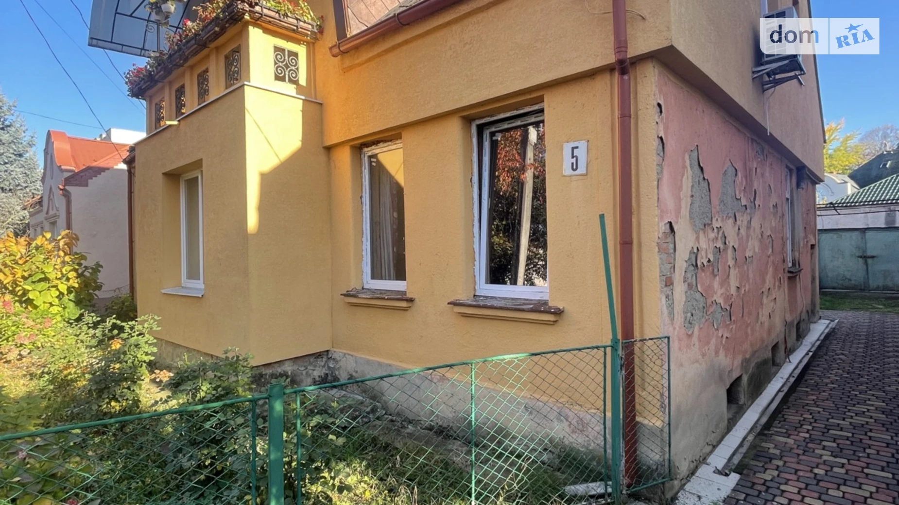 Продається 2-кімнатна квартира 49.8 кв. м у Ужгороді, вул. Митна, 5 - фото 2