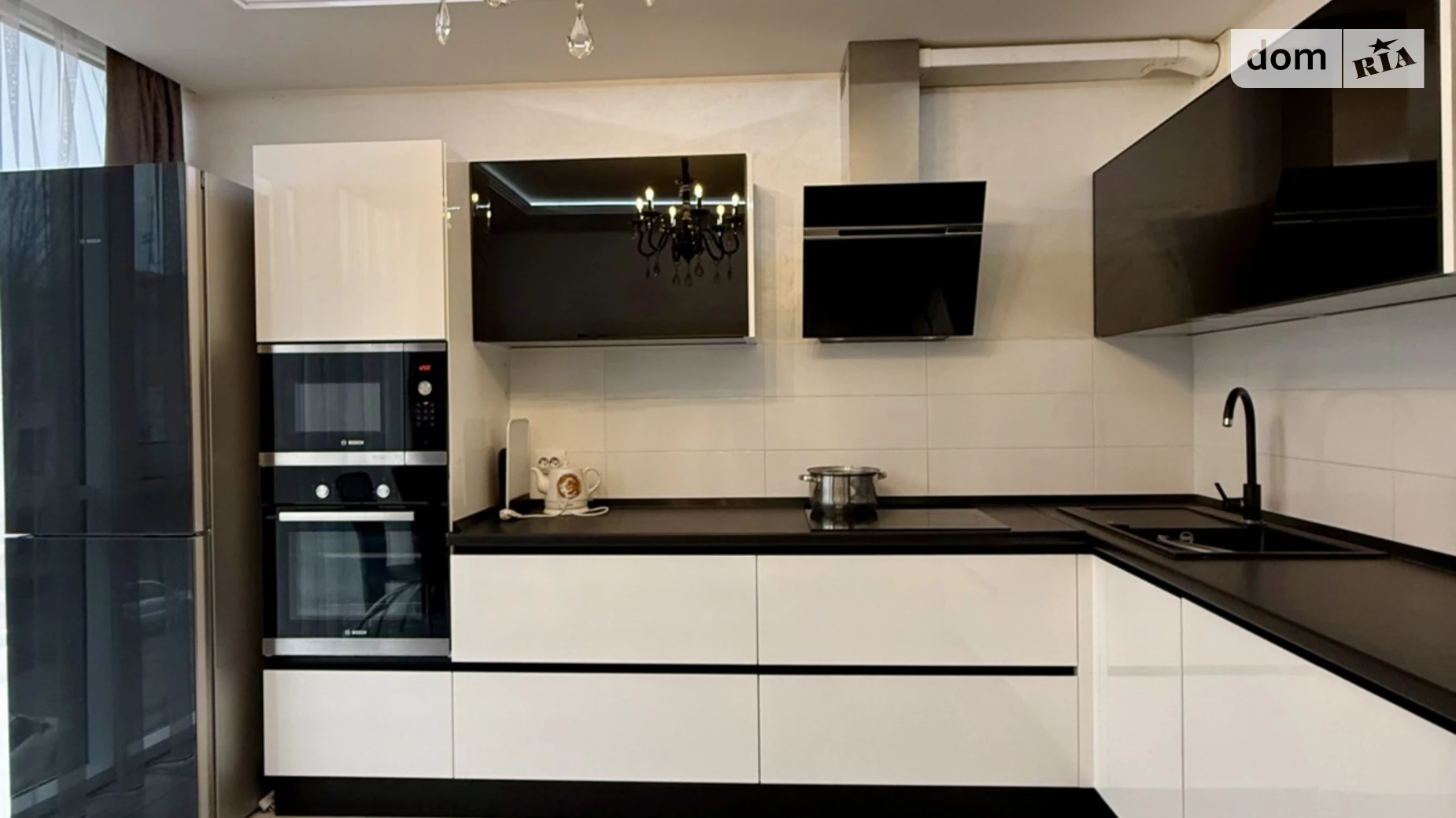 Сдается в аренду 2-комнатная квартира 65 кв. м в Черновцах, цена: 550 $ - фото 2