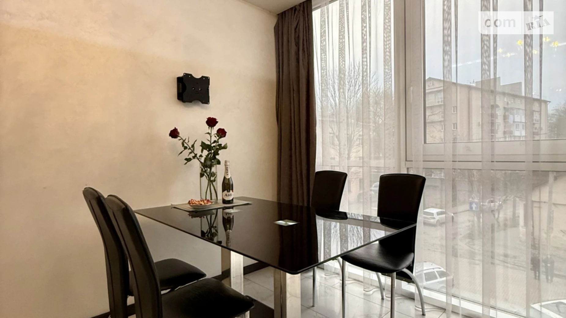 Сдается в аренду 2-комнатная квартира 65 кв. м в Черновцах, цена: 550 $ - фото 4