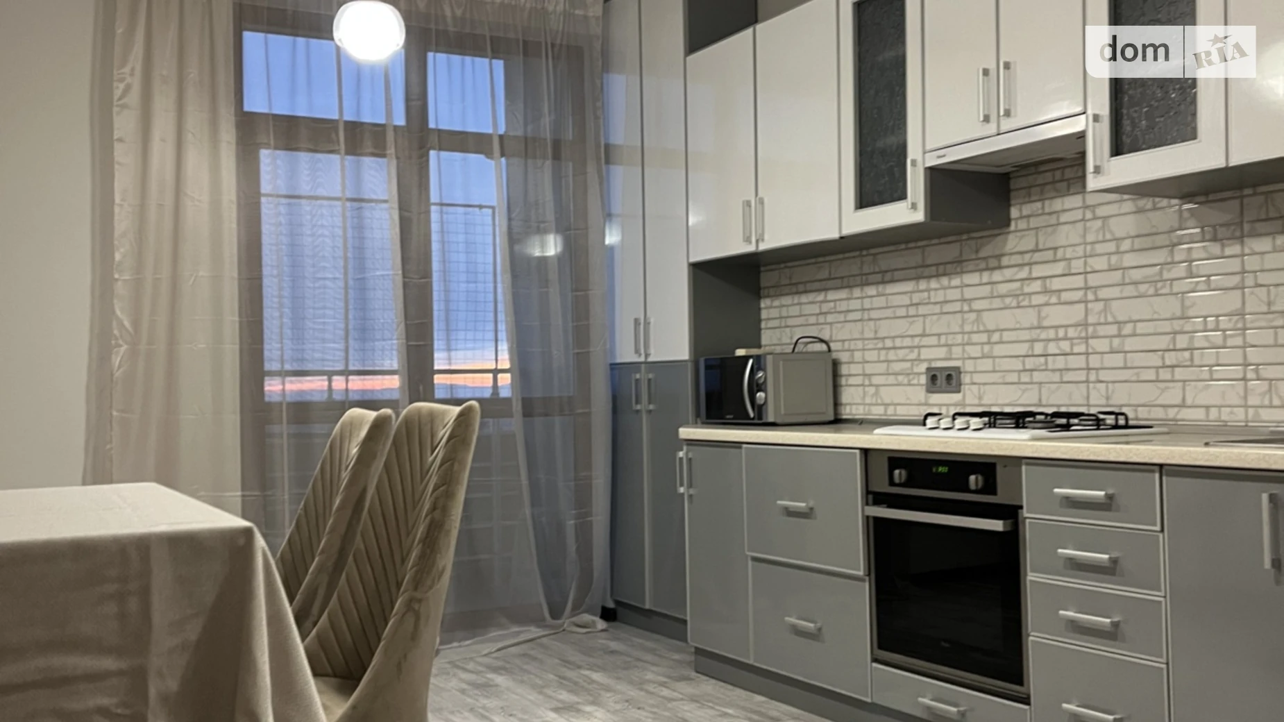 Сдается в аренду 2-комнатная квартира 75 кв. м в Ужгороде, цена: 750 $ - фото 2