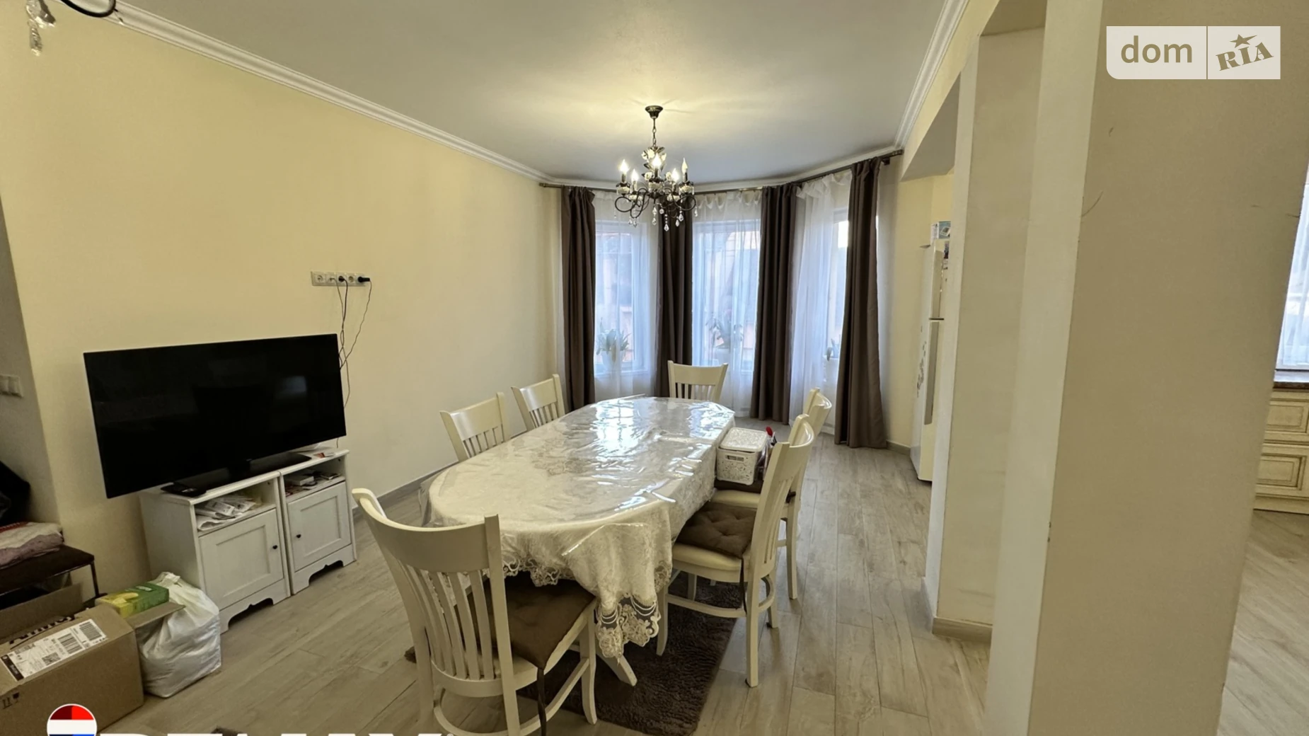 Продается дом на 3 этажа 294 кв. м с балконом, цена: 395000 $ - фото 2