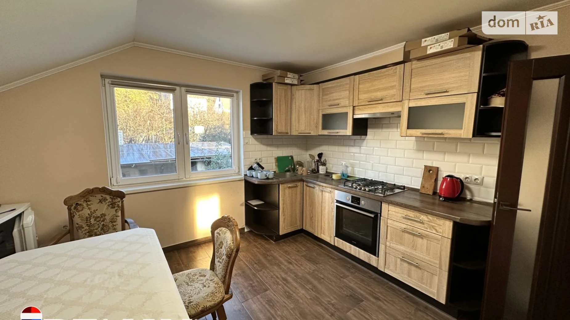 Продается дом на 3 этажа 294 кв. м с балконом, цена: 395000 $ - фото 3