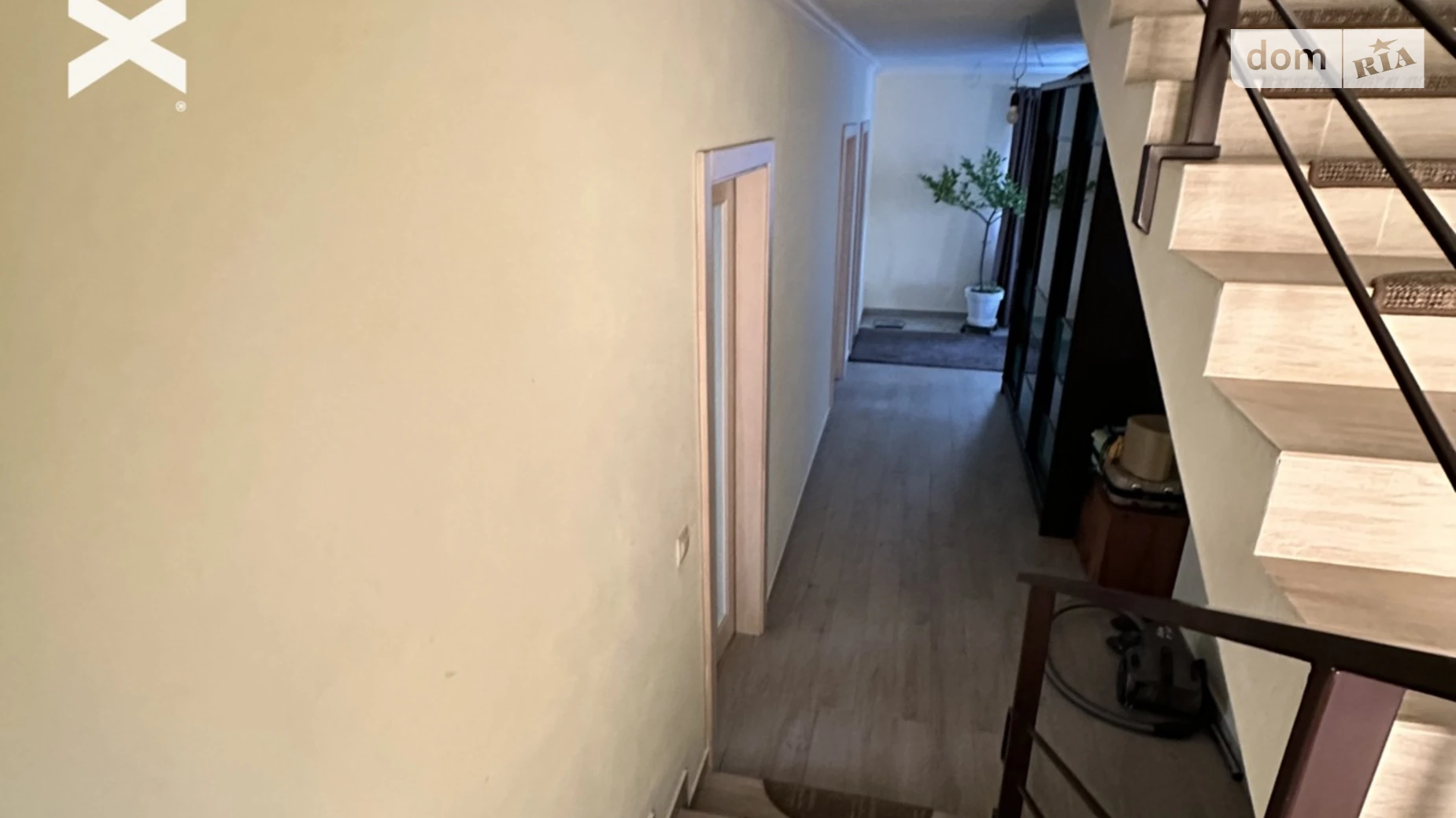 Продается дом на 3 этажа 294 кв. м с балконом, цена: 395000 $ - фото 4