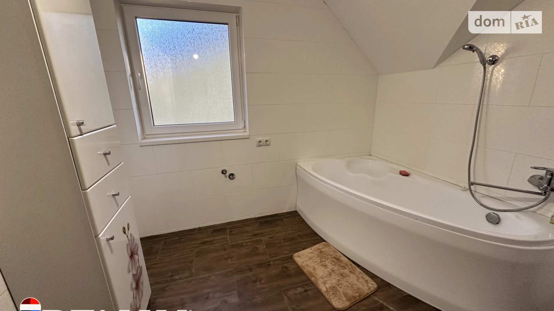 Продается дом на 3 этажа 294 кв. м с балконом, цена: 395000 $ - фото 5