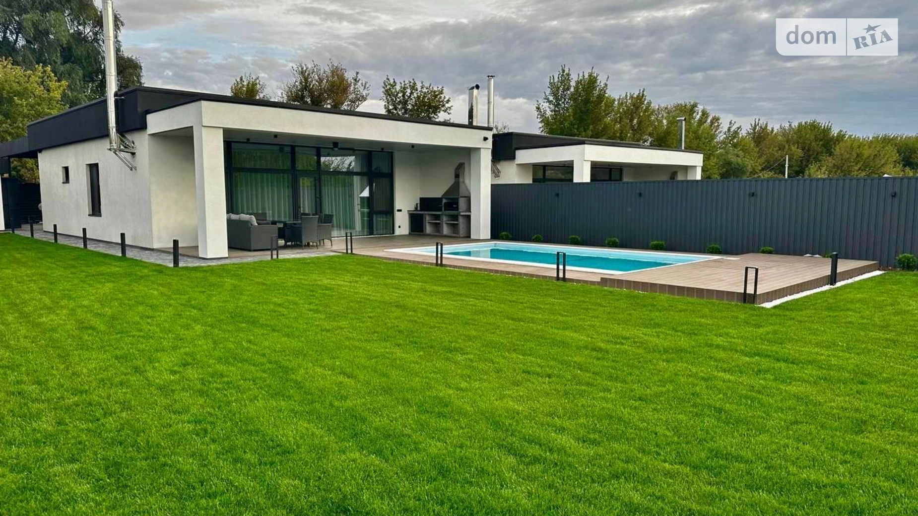 Сдается в аренду одноэтажный дом 130 кв. м с участком, цена: 2500 $ - фото 2