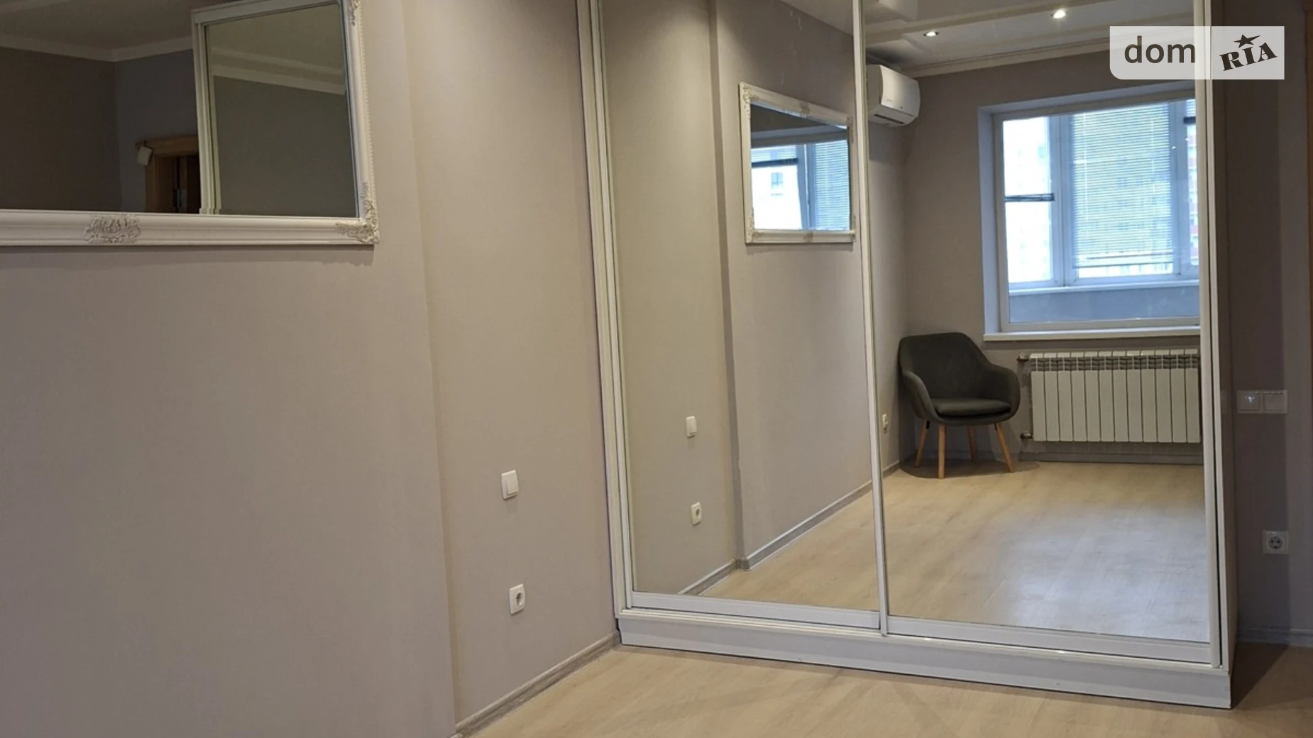 Продается 2-комнатная квартира 72 кв. м в Одессе, ул. Академика Сахарова, 24 - фото 3