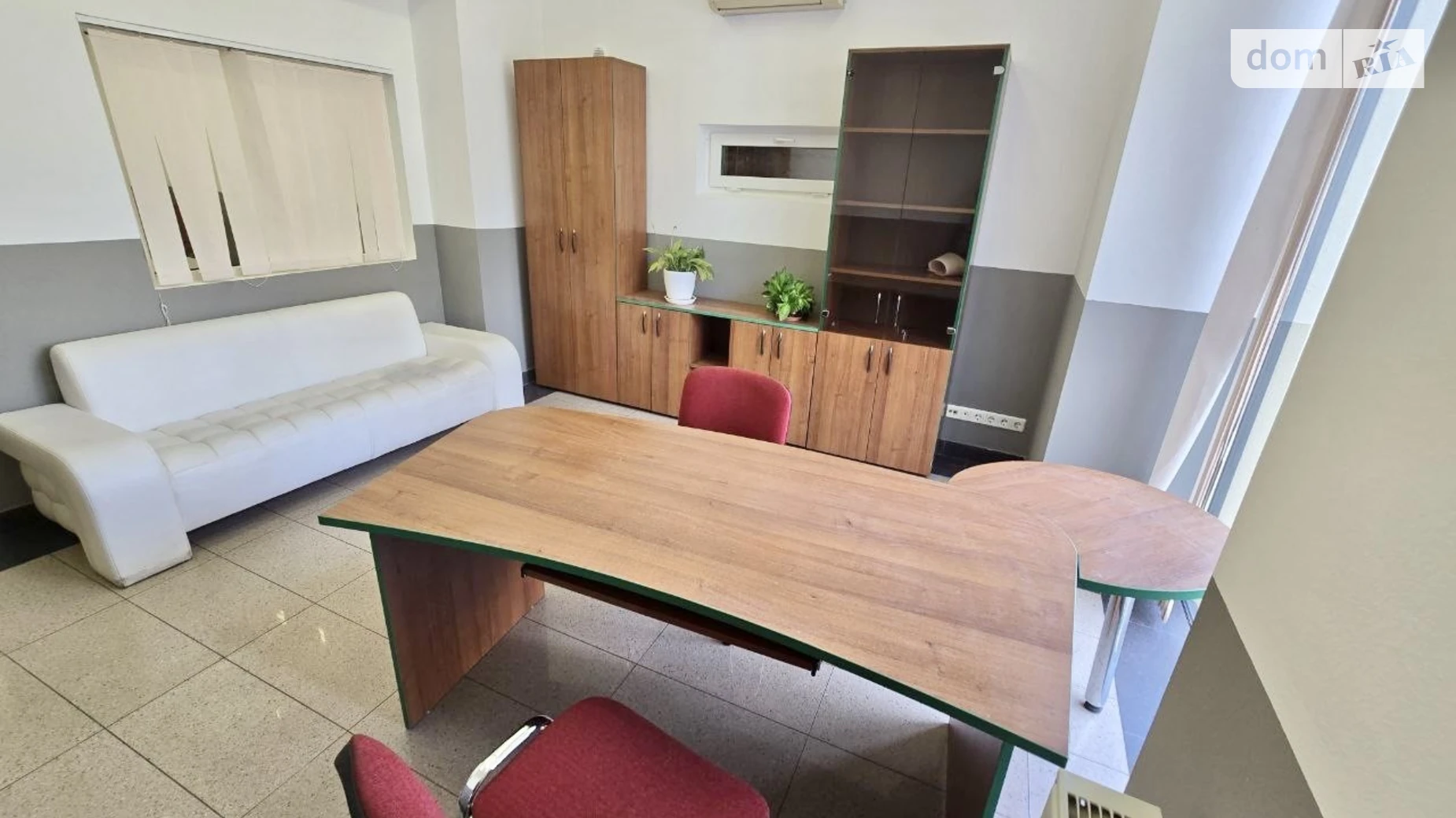 Сдается в аренду офис 55 кв. м в бизнес-центре, цена: 14000 грн - фото 2