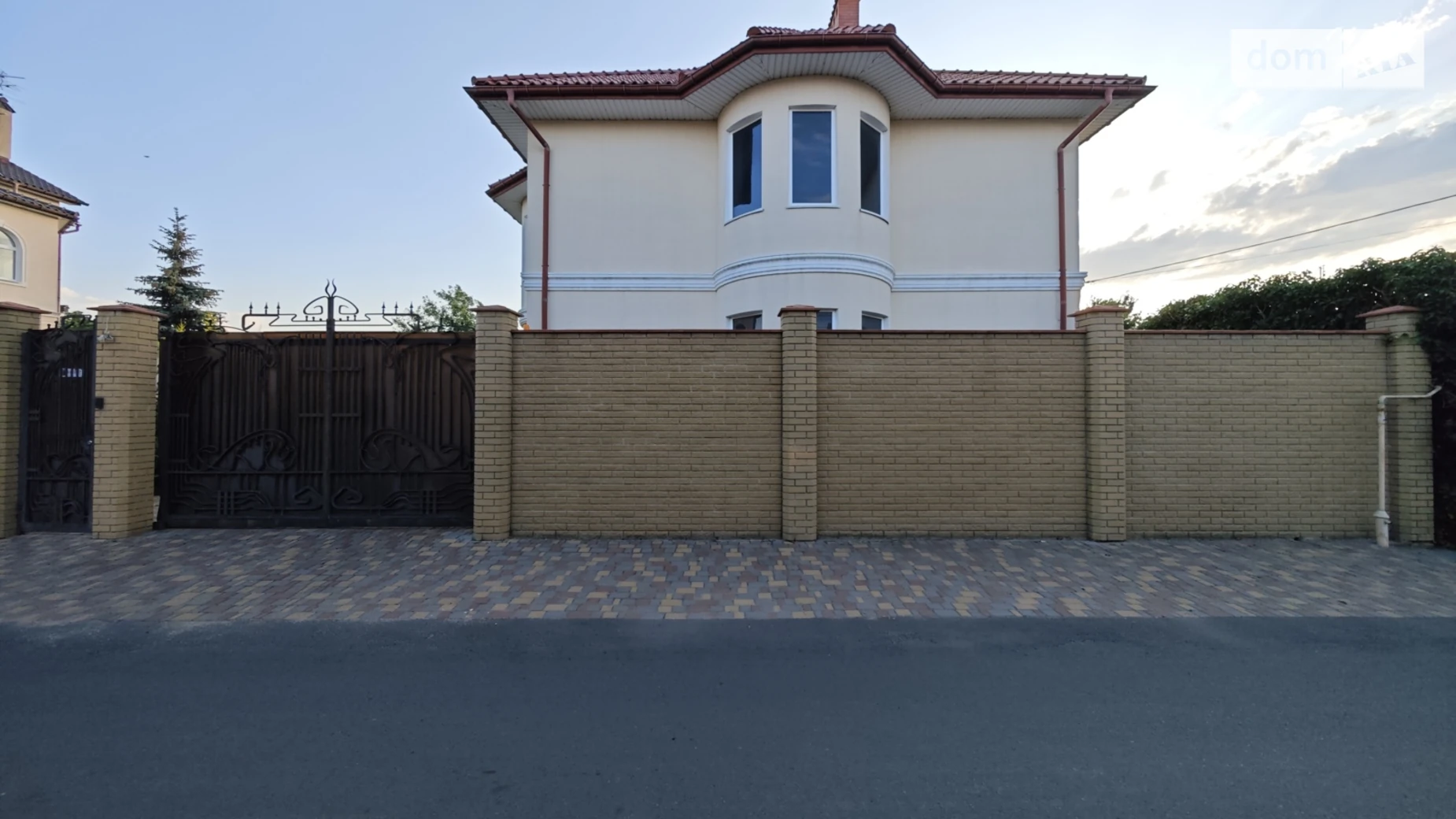 Продается дом на 2 этажа 375 кв. м с мансардой, цена: 399000 $ - фото 3