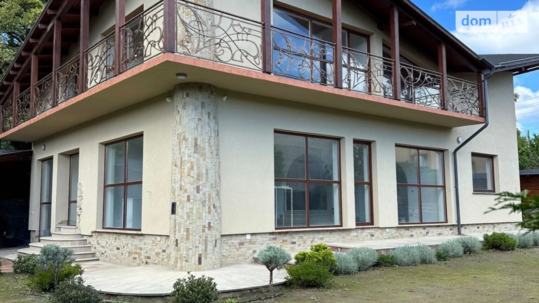 Продается дом на 2 этажа 295 кв. м с мансардой, цена: 285000 $ - фото 2