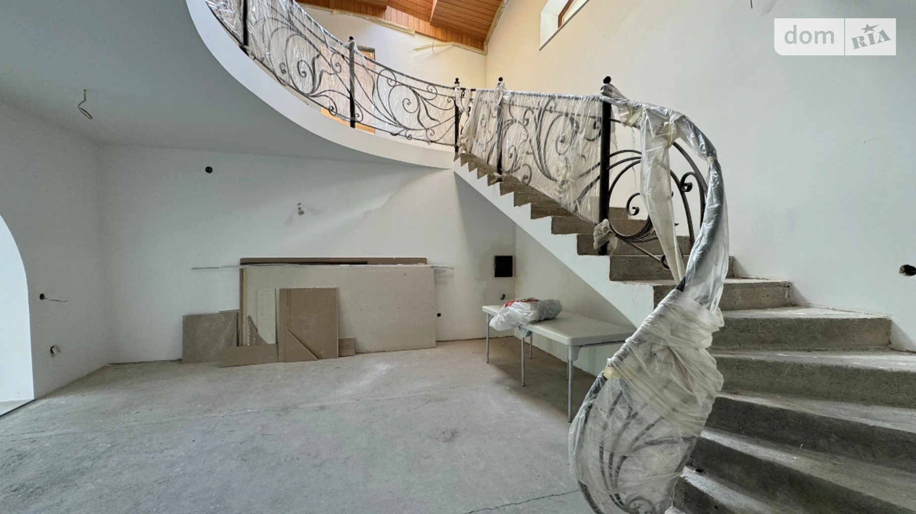 Продается дом на 2 этажа 295 кв. м с мансардой, цена: 285000 $ - фото 4