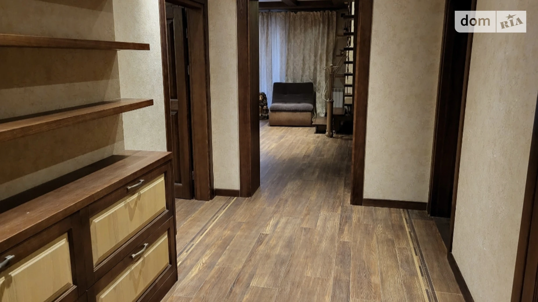 Продается дом на 2 этажа 226 кв. м с камином, цена: 329000 € - фото 5