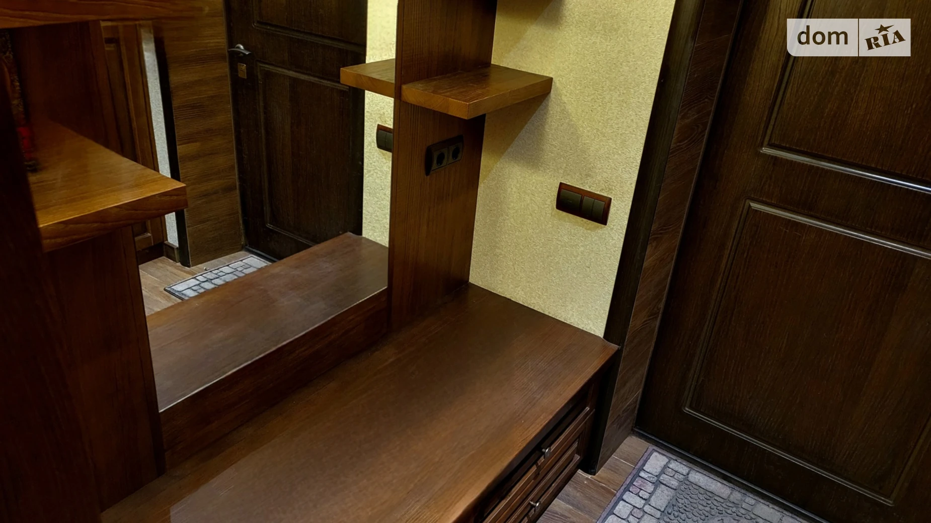 Продается дом на 2 этажа 226 кв. м с камином, цена: 329000 € - фото 4