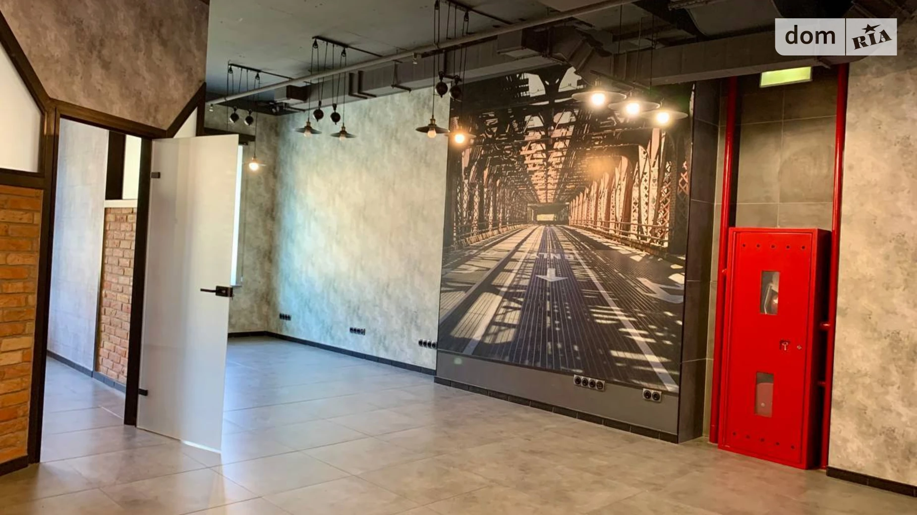 Сдается в аренду офис 55 кв. м в бизнес-центре, цена: 500 $ - фото 4