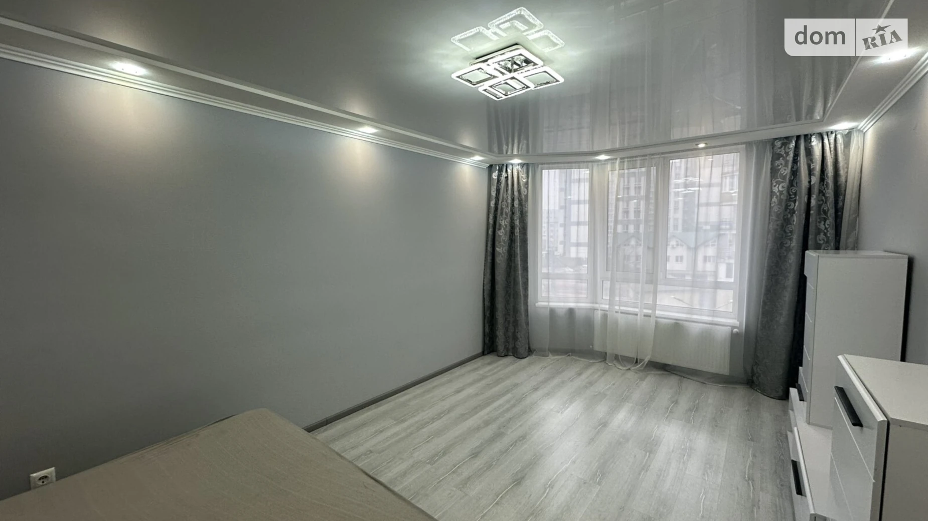 1-комнатная квартира 46 кв. м в Тернополе, ул. Белогорская - фото 2