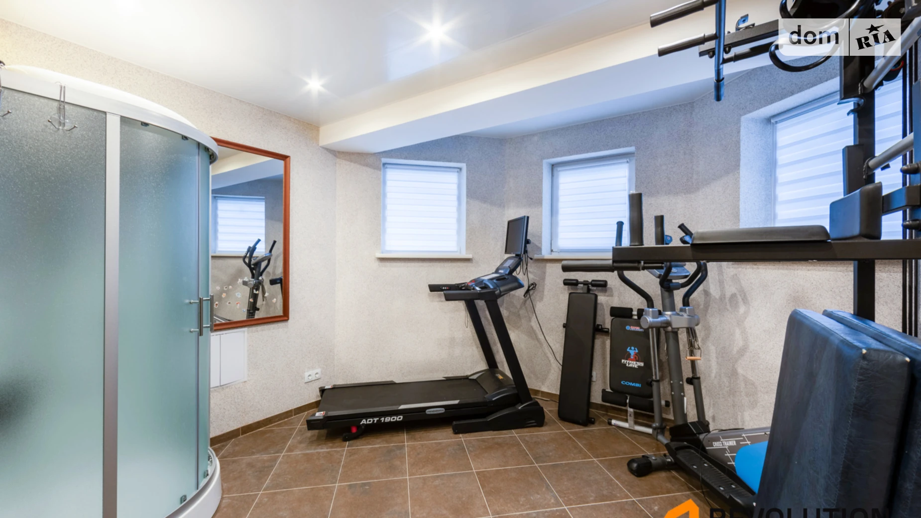 Продается дом на 3 этажа 262.4 кв. м с верандой, цена: 330000 $ - фото 3