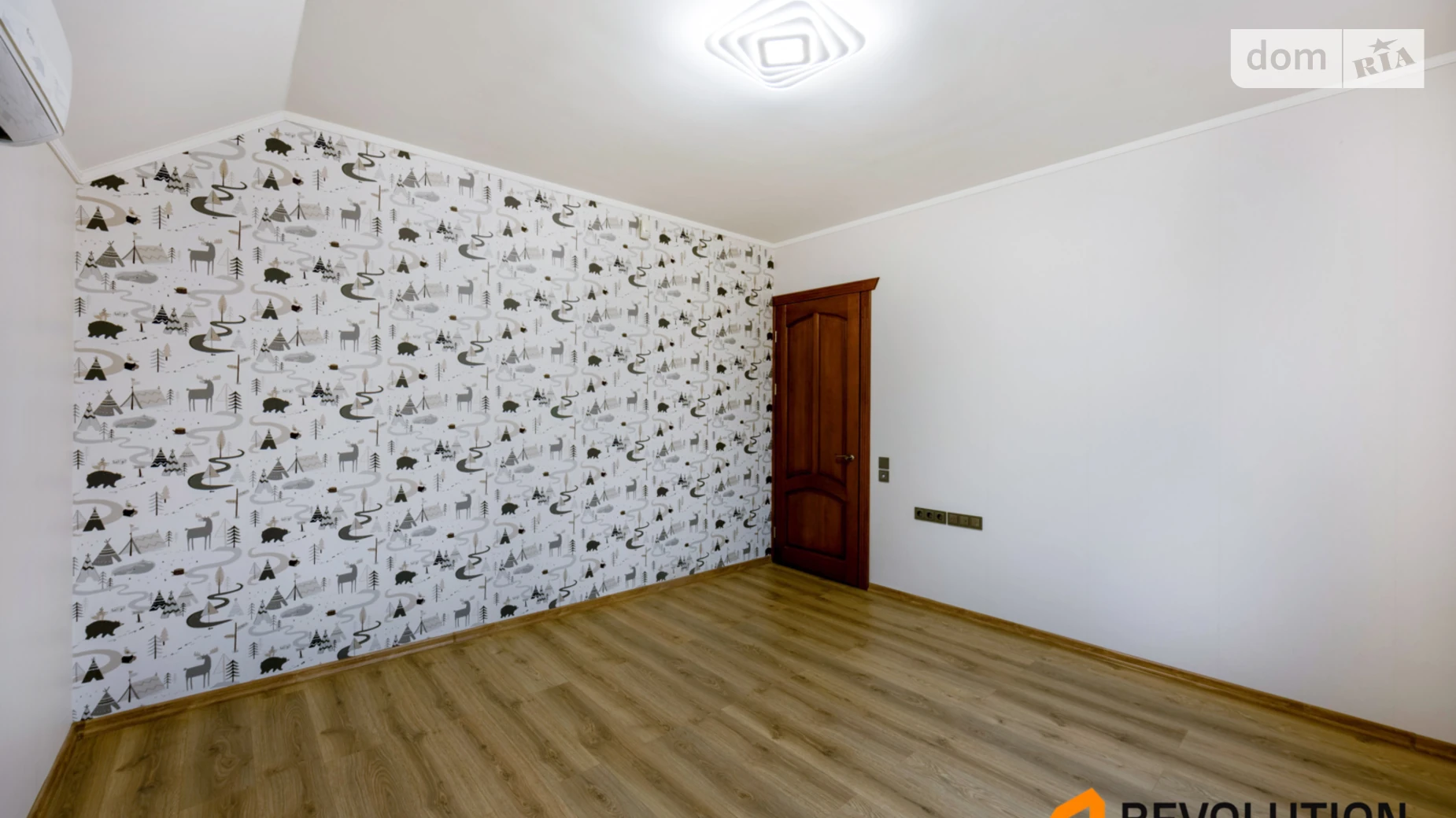 Продается дом на 3 этажа 262.4 кв. м с верандой, цена: 330000 $ - фото 5