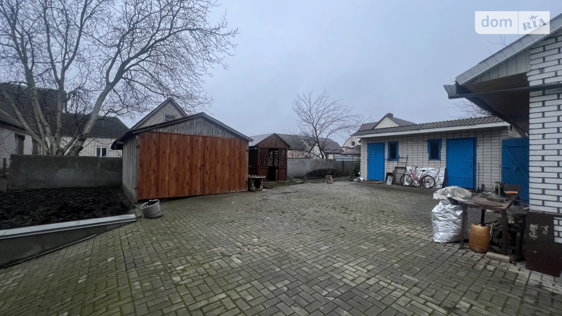 Продается дом на 3 этажа 180 кв. м с баней/сауной, цена: 105000 $ - фото 2