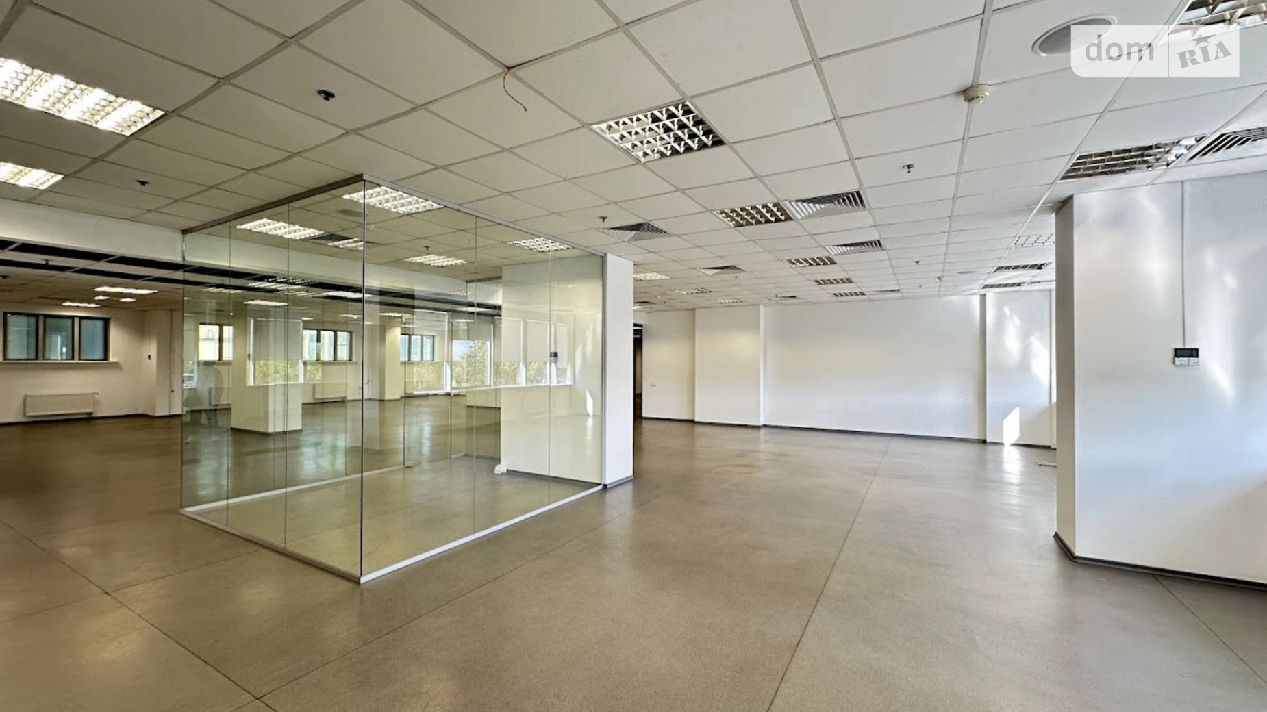 Сдается в аренду офис 737.2 кв. м в бизнес-центре, цена: 10321 $ - фото 3