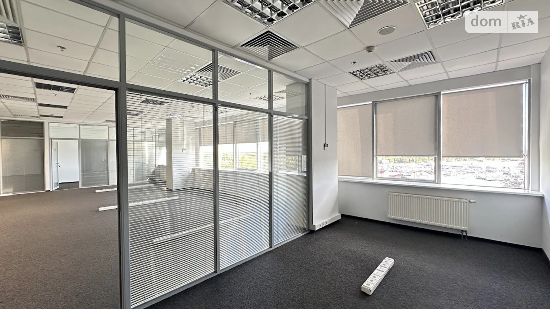 Сдается в аренду офис 358.7 кв. м в бизнес-центре, цена: 5022 $ - фото 3