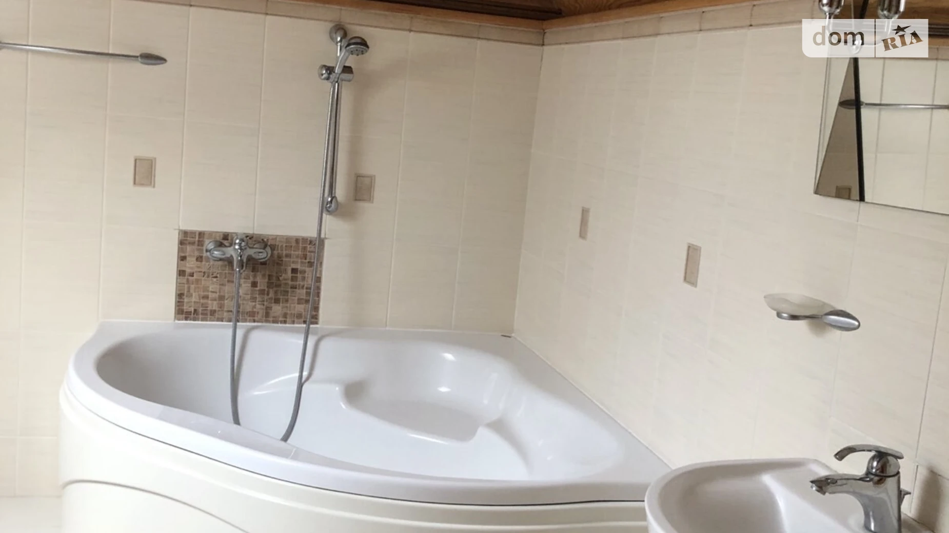 Продается дом на 2 этажа 230 кв. м с баней/сауной, цена: 1890000 $ - фото 4