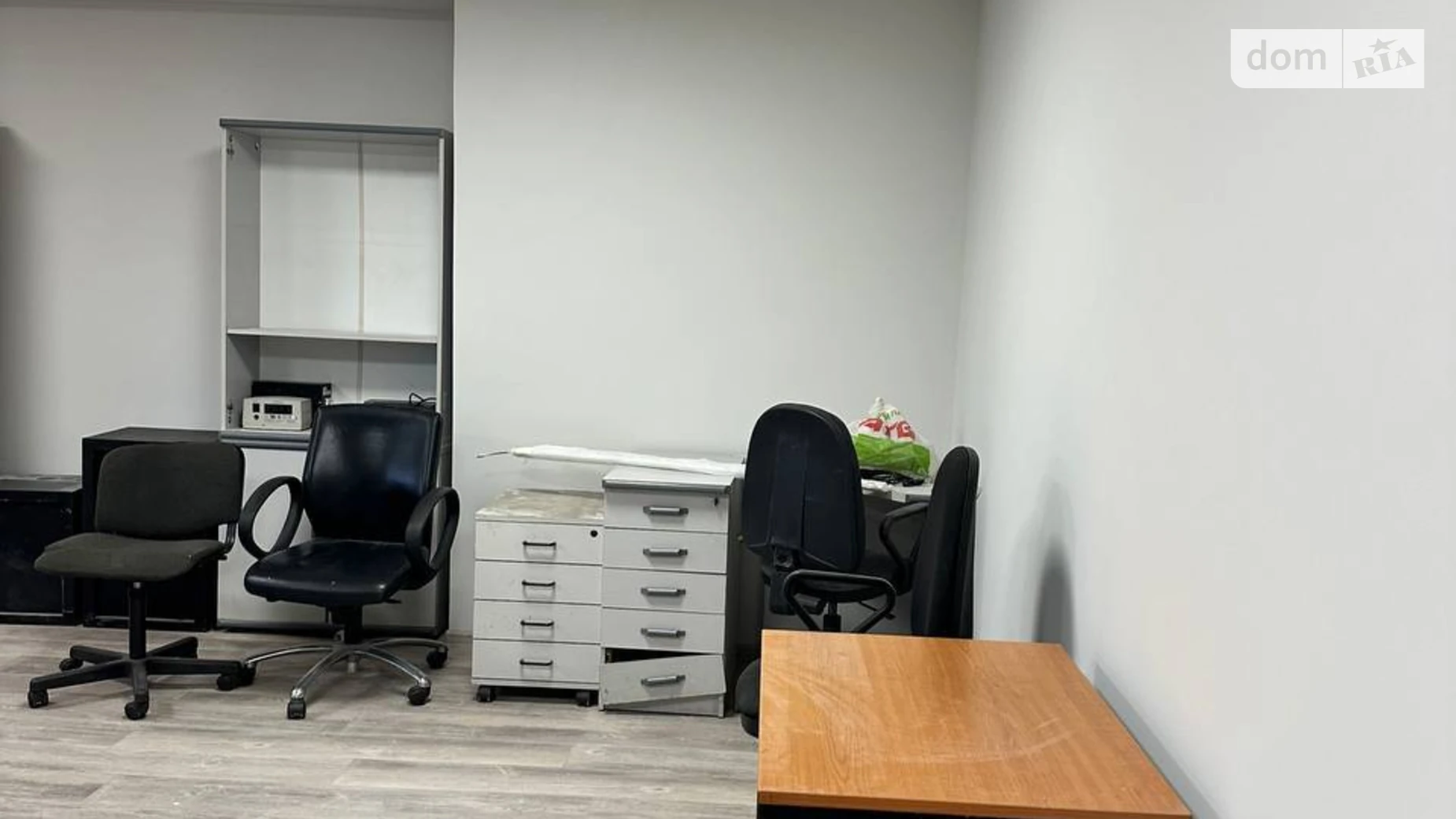 Сдается в аренду офис 30 кв. м в бизнес-центре, цена: 200 $ - фото 3