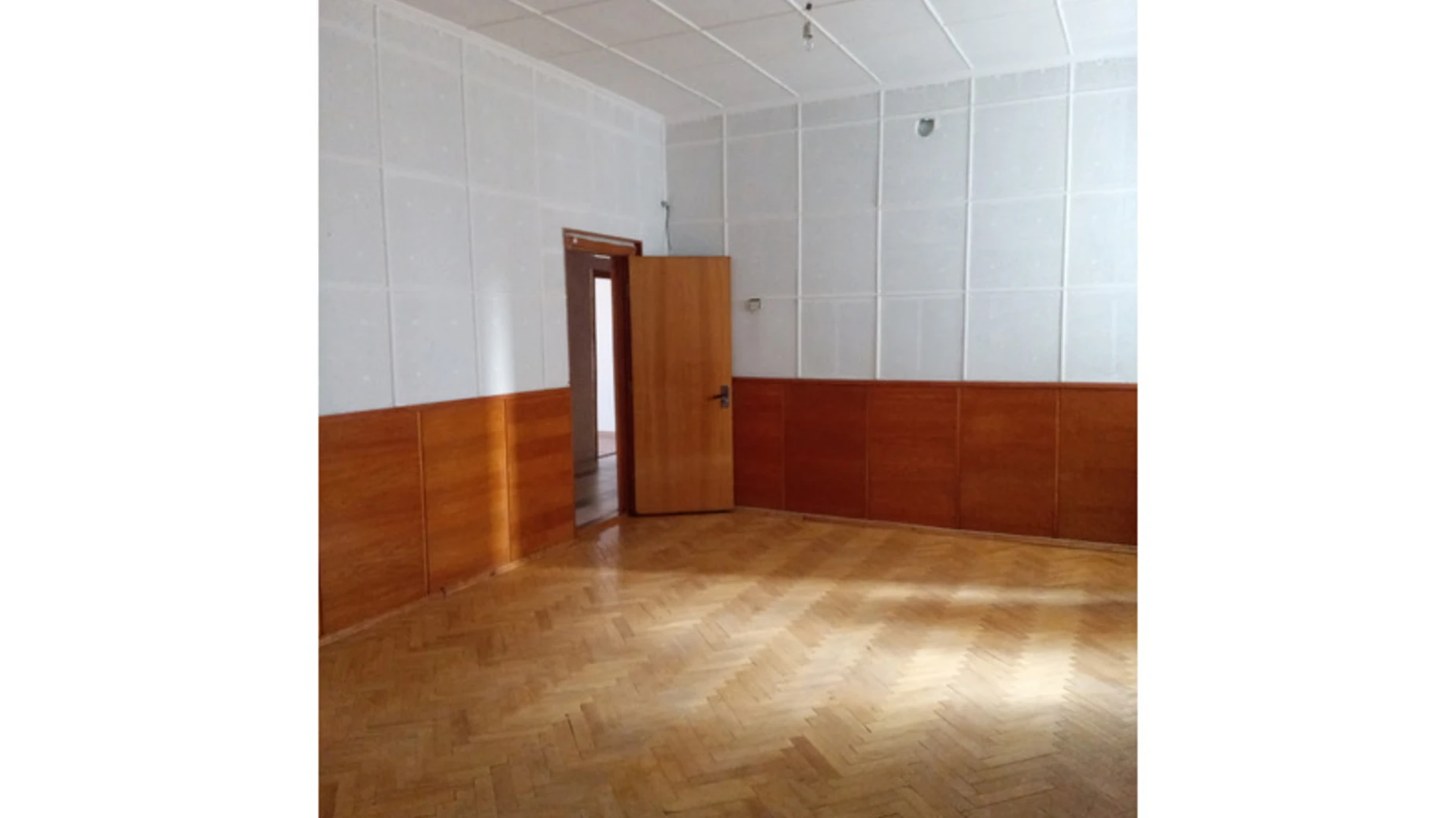 Сдается в аренду помещения свободного назначения 521.5 кв. м в 5-этажном здании, цена: 90867 грн - фото 4