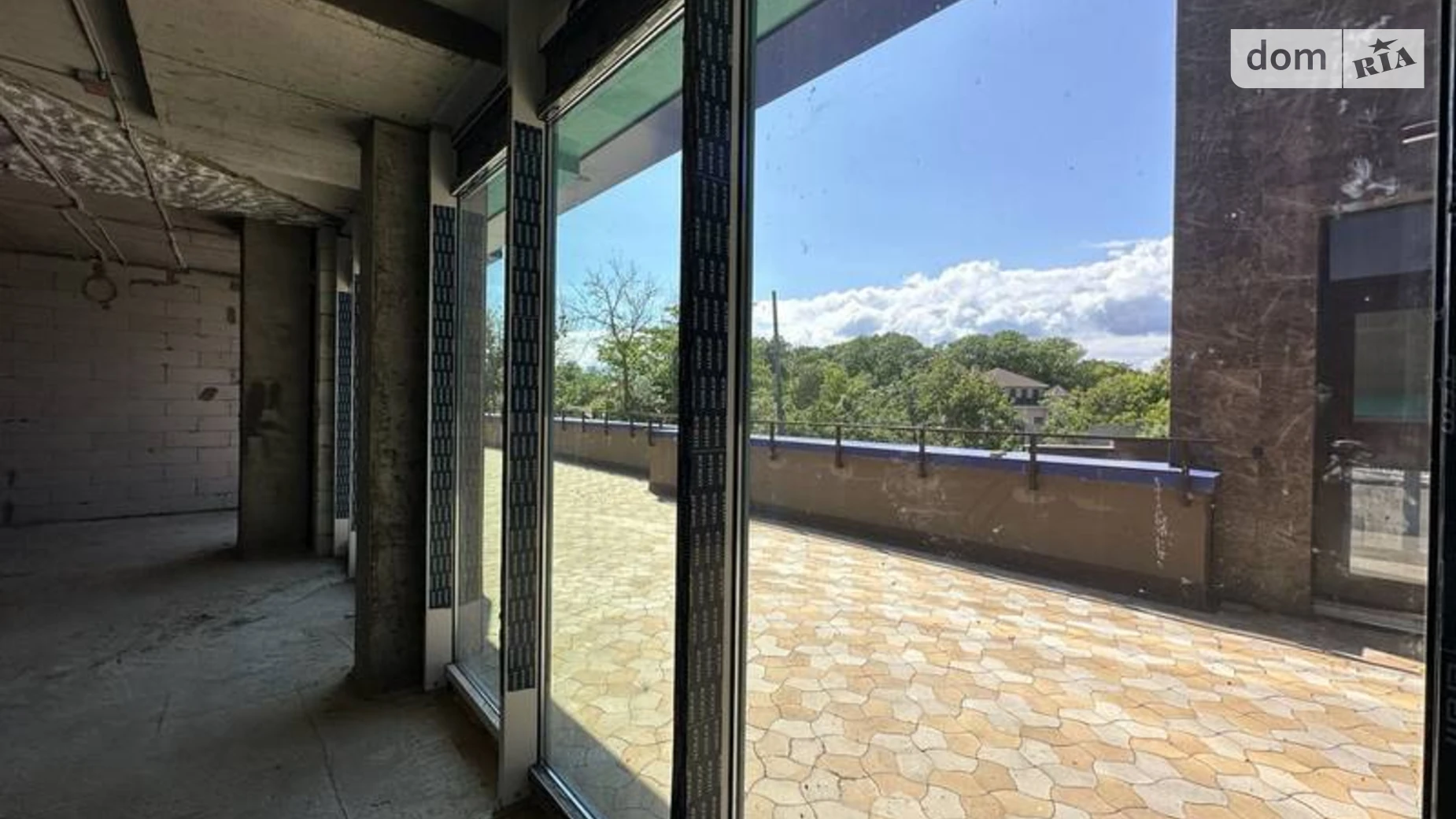 Продается офис 173.6 кв. м в бизнес-центре, цена: 140000 $ - фото 2