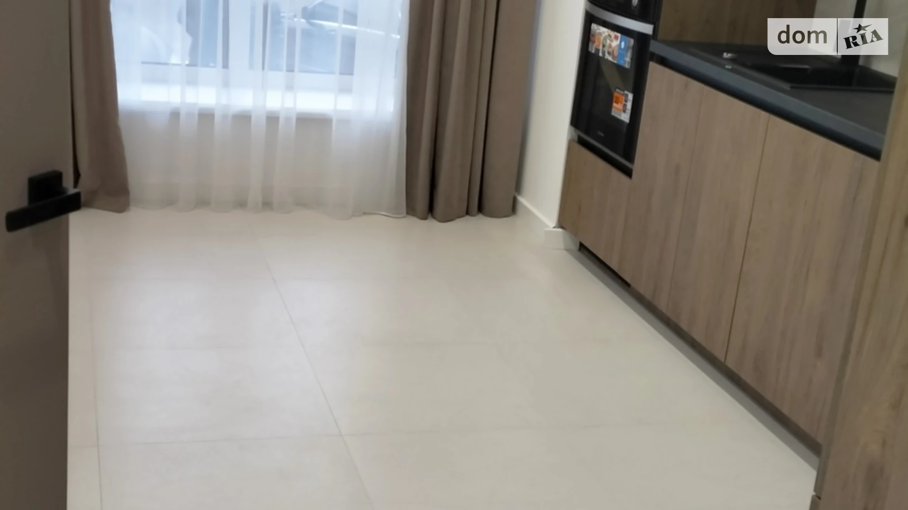 Продается 1-комнатная квартира 42.7 кв. м в Ровно, ул. Атмосферная - фото 2