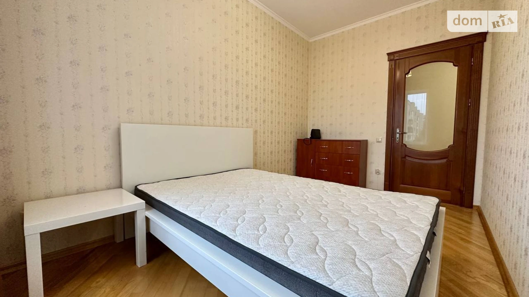 Сдается в аренду 2-комнатная квартира 60 кв. м в Львове, ул. Караджича, 29Г - фото 3