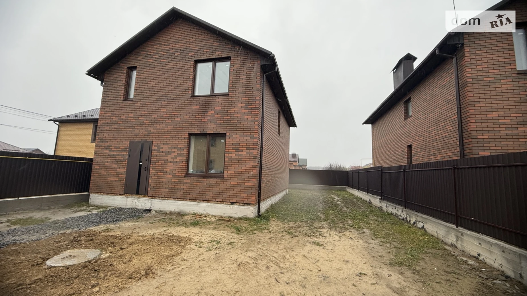 Продается дом на 2 этажа 107 кв. м с подвалом, цена: 89000 $ - фото 2