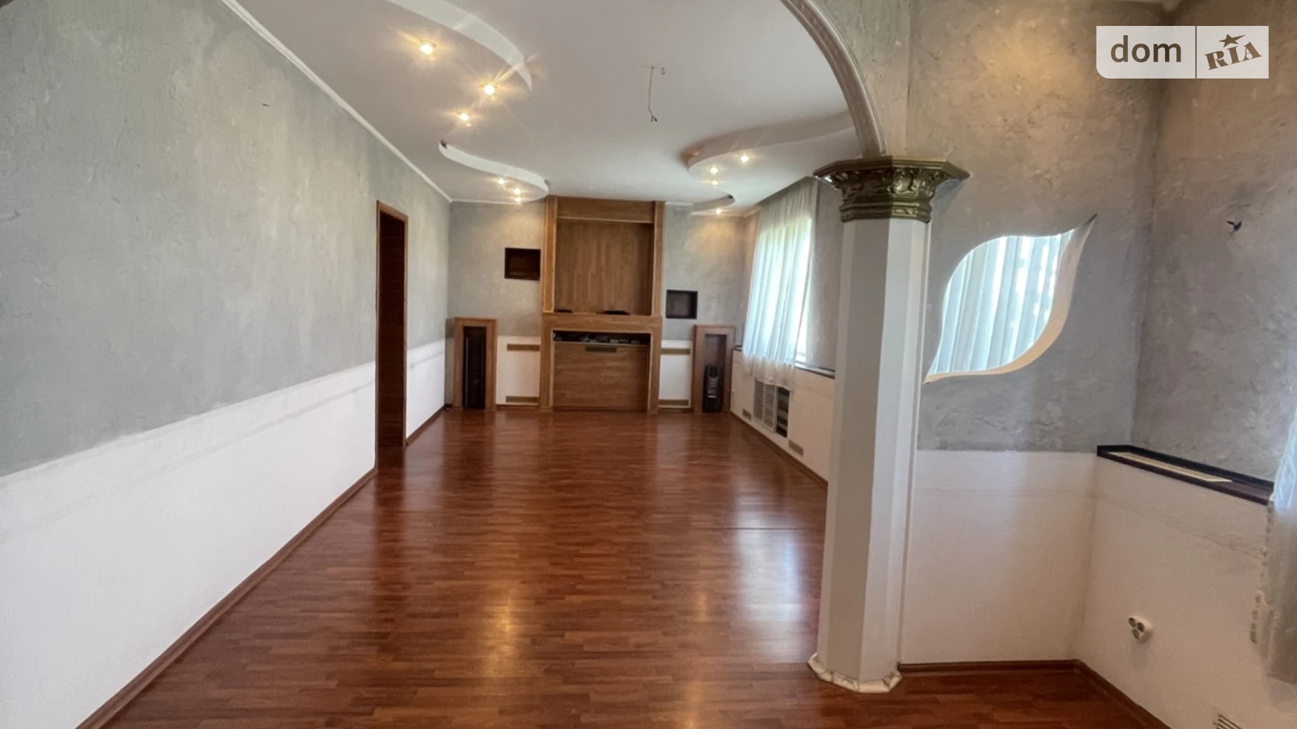 Продается дом на 2 этажа 349.5 кв. м с баней/сауной, цена: 55000 $ - фото 2