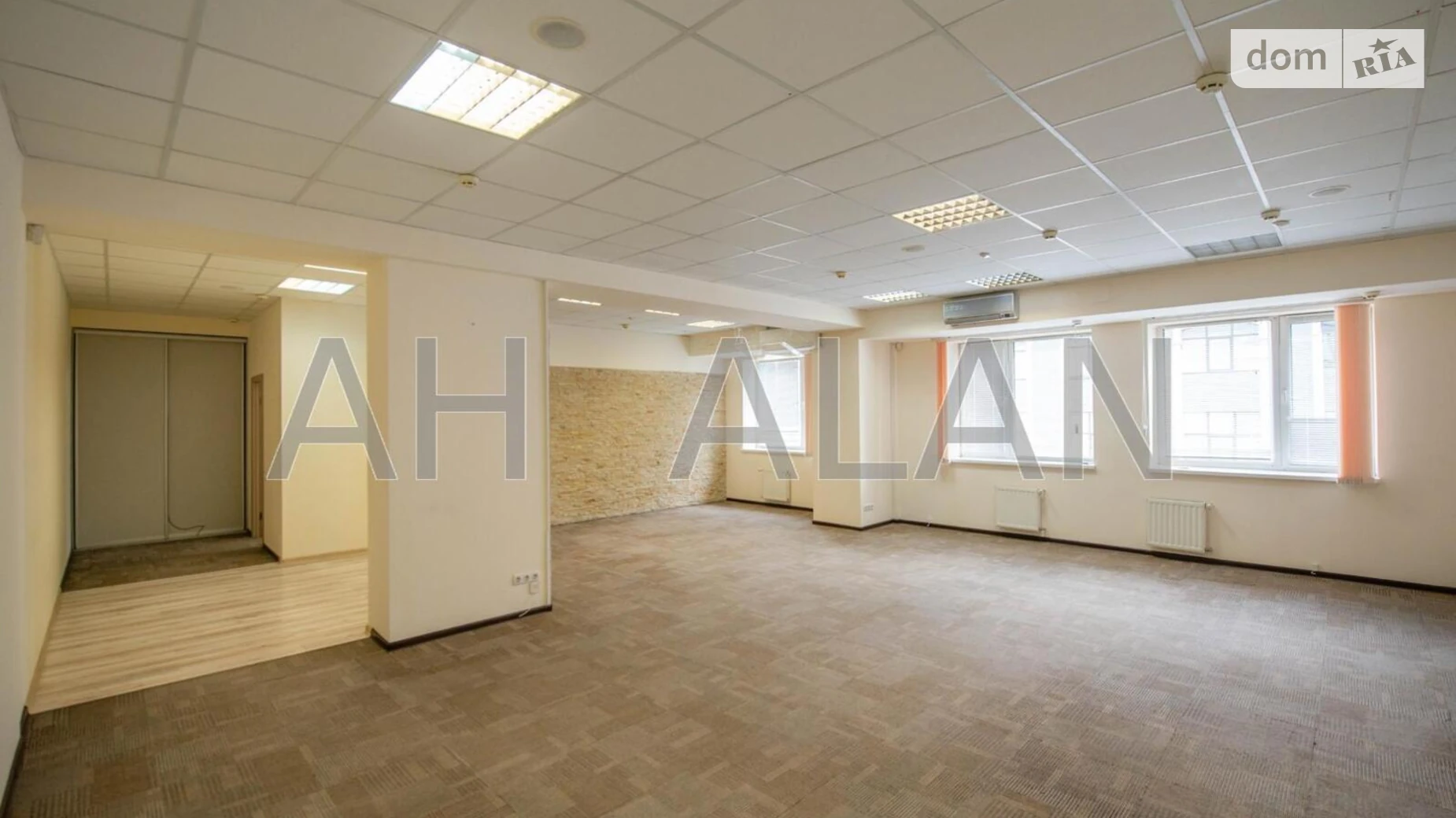 Сдается в аренду офис 123.6 кв. м в бизнес-центре, цена: 1112 $ - фото 3