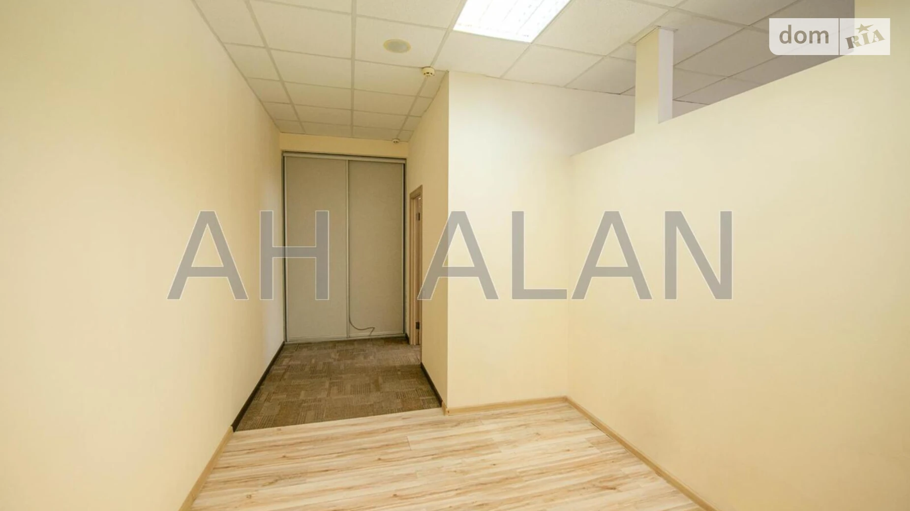 Сдается в аренду офис 123.6 кв. м в бизнес-центре, цена: 1112 $ - фото 5