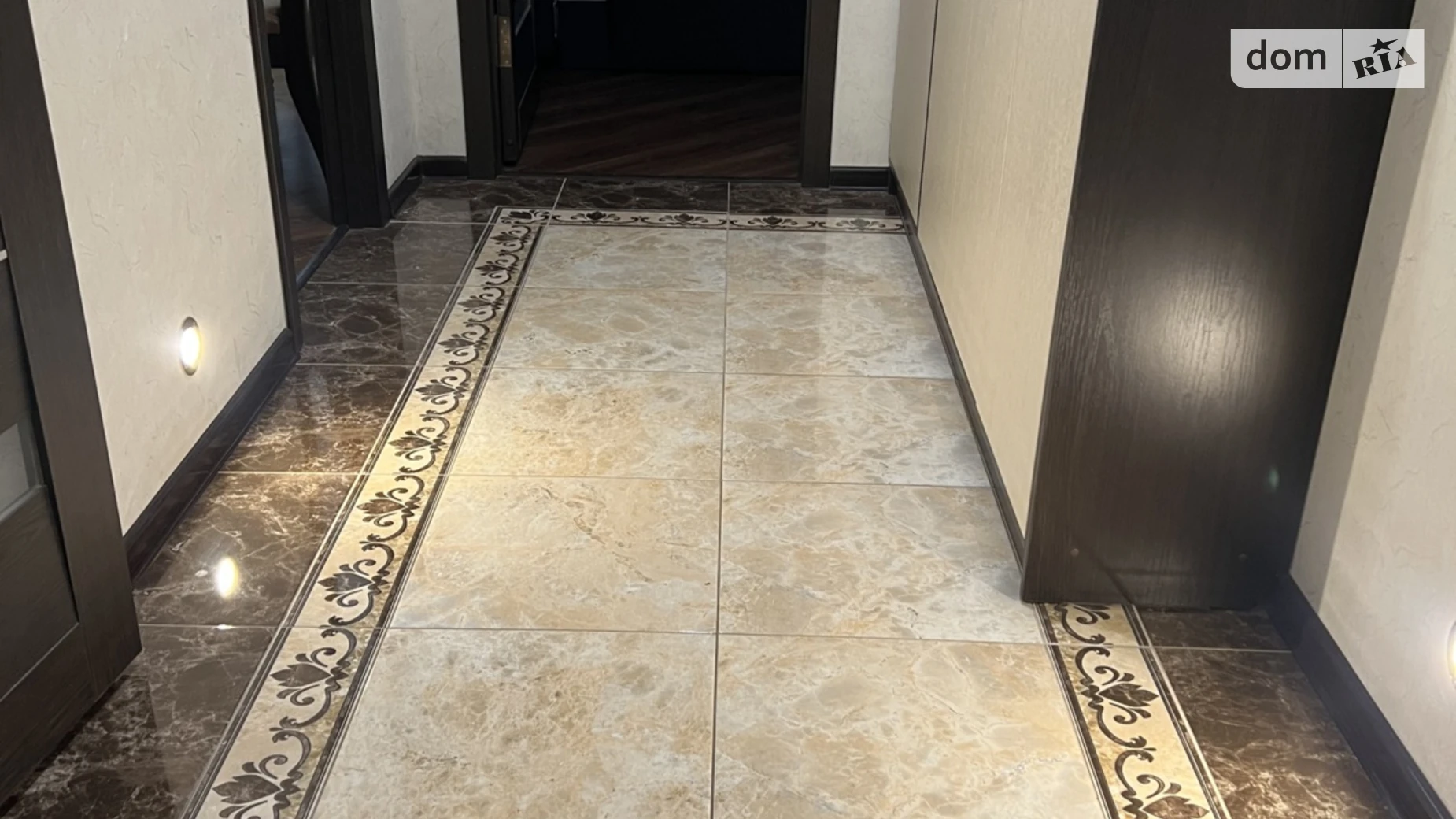 Продается 2-комнатная квартира 89.1 кв. м в Виннице, ул. Келецкая, 51А - фото 2