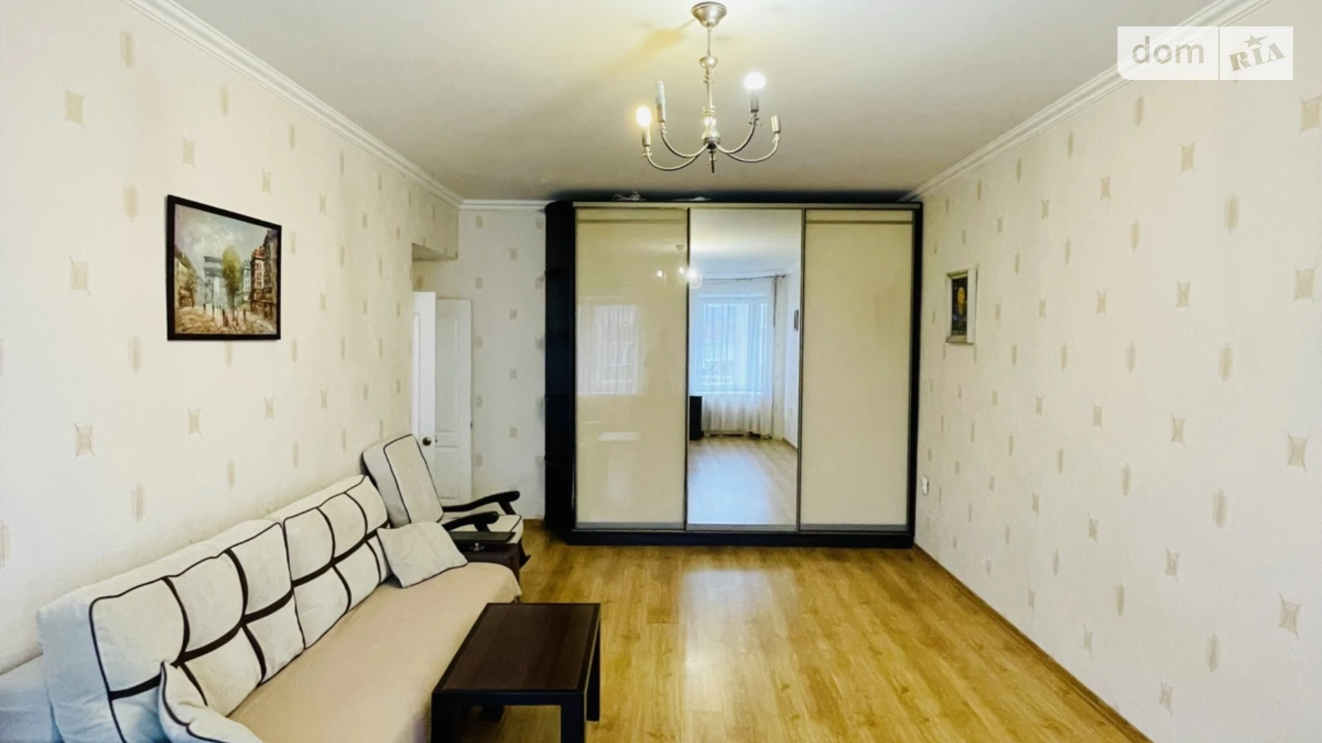 Продается 2-комнатная квартира 69 кв. м в Одессе, ул. Тополевая, 16 - фото 2