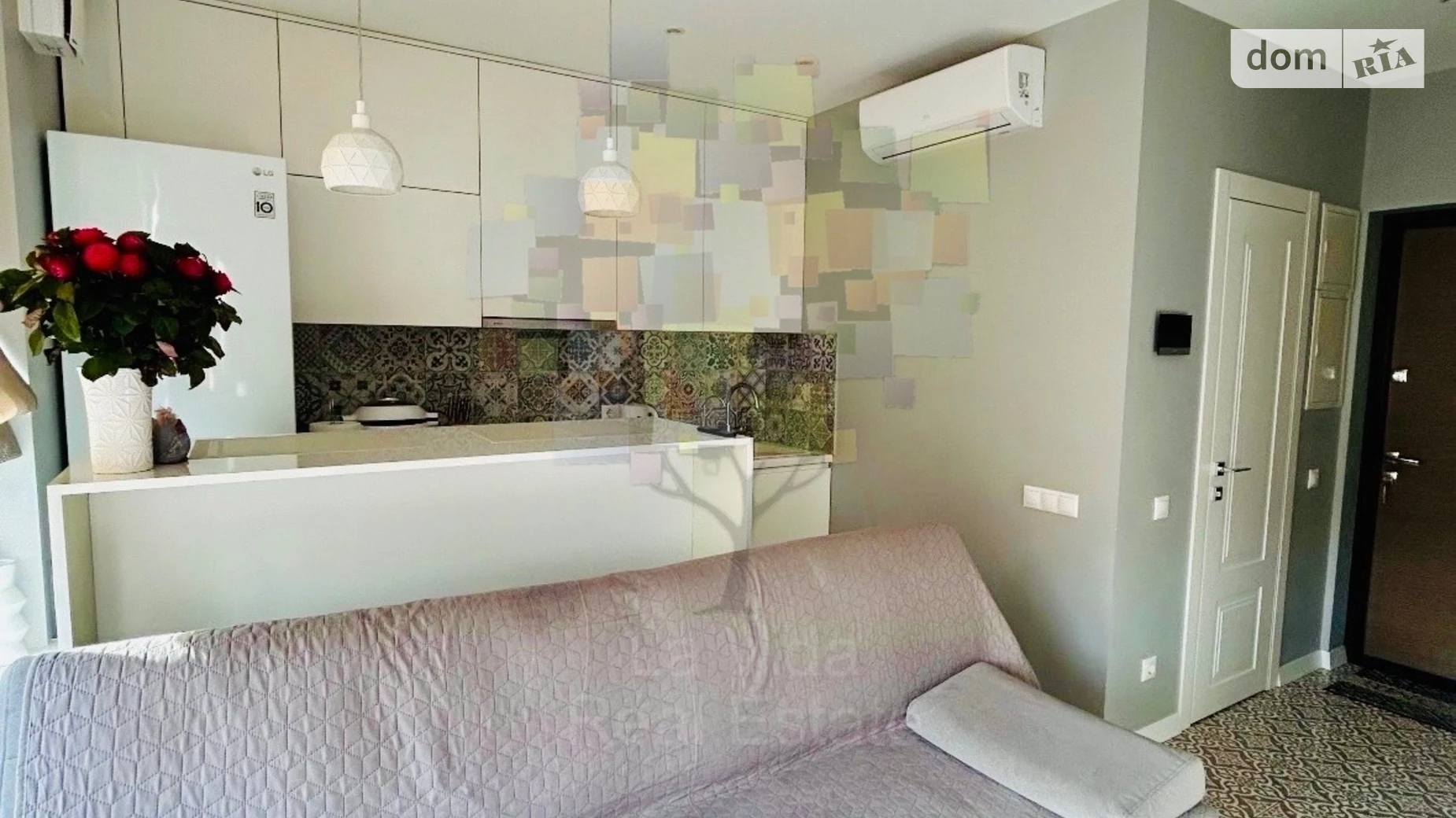 Продается 1-комнатная квартира 29.8 кв. м в Киеве, ул. Салютная, 2 корпус 1 - фото 3