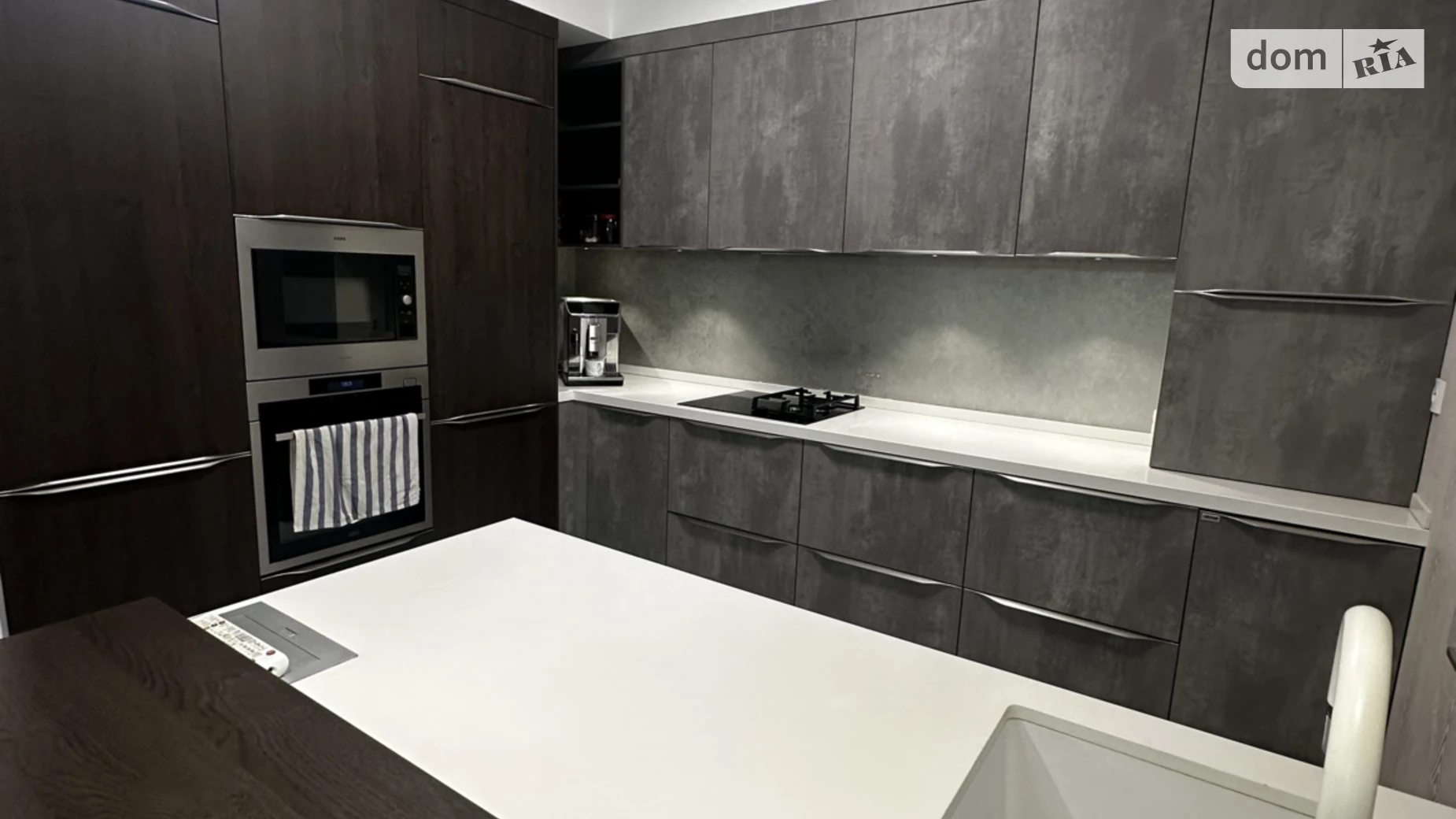 Сдается в аренду дом на 3 этажа 180 кв. м с мебелью, цена: 1500 $ - фото 3