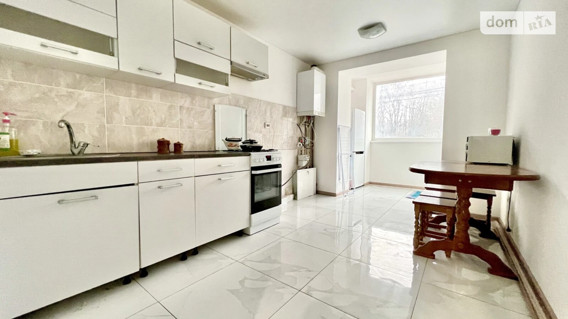 1-комнатная квартира 47 кв. м в Тернополе, ул. Тернопольская - фото 2