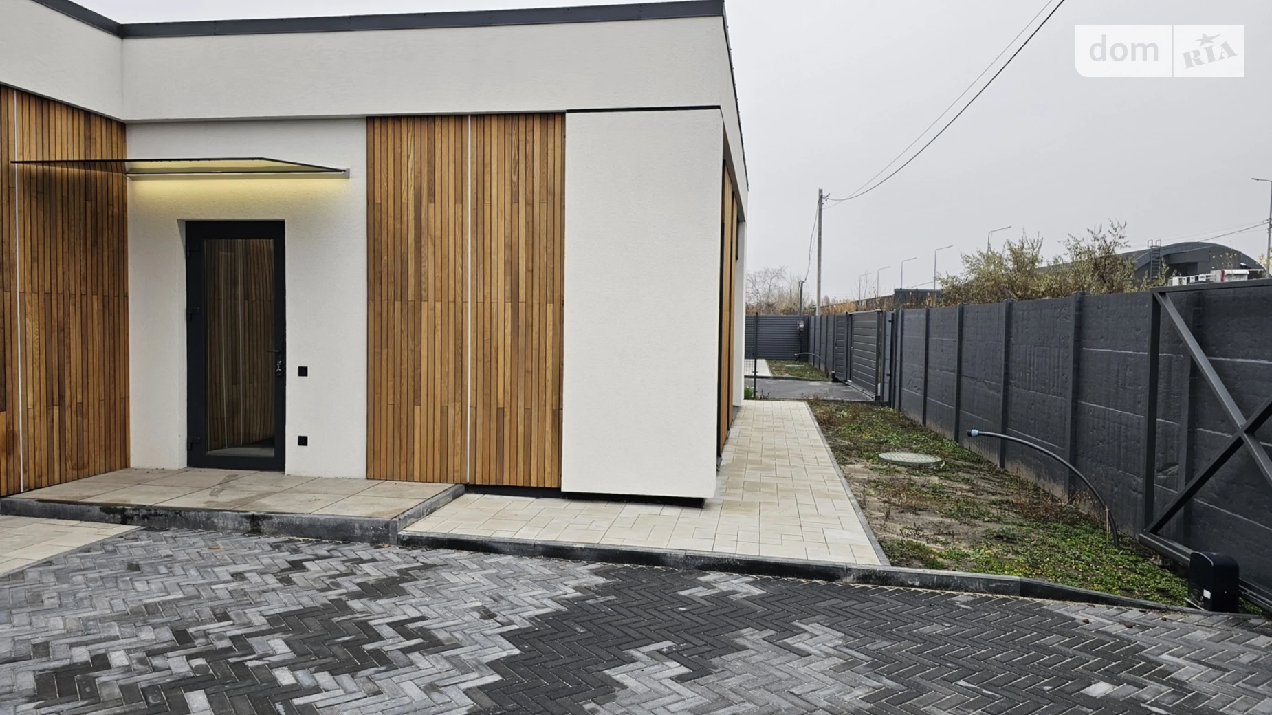 Продается одноэтажный дом 105 кв. м с террасой, цена: 173000 $ - фото 2