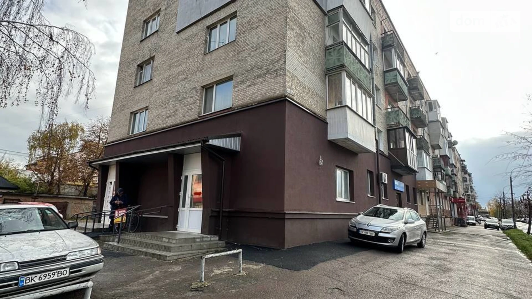 Сдается в аренду помещения свободного назначения 44.7 кв. м в 5-этажном здании, цена: 17870 грн - фото 3